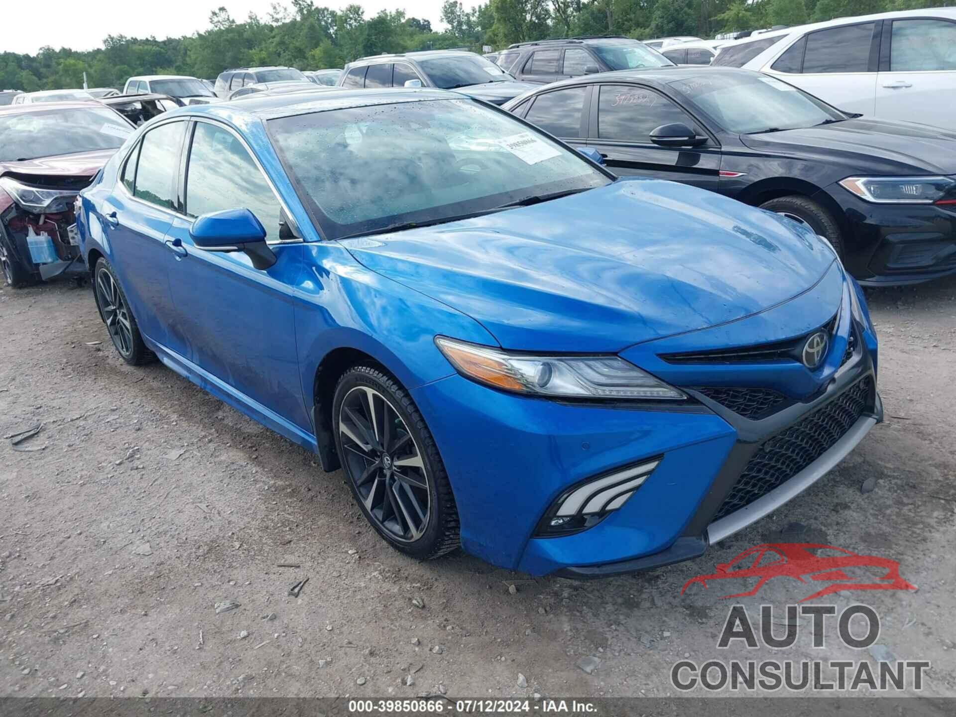 TOYOTA CAMRY 2018 - 4T1BZ1HK2JU019584