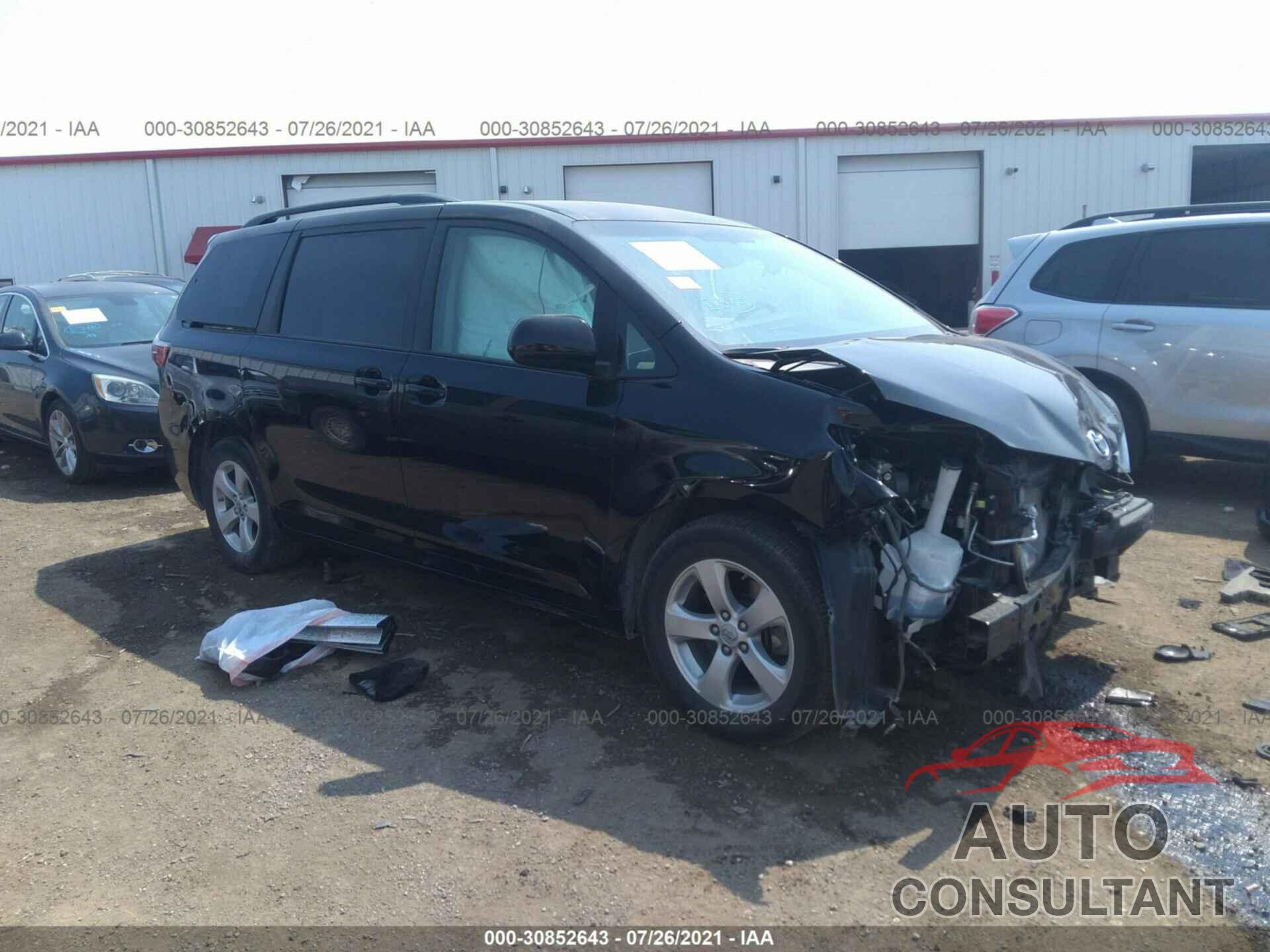 TOYOTA SIENNA 2017 - 5TDKZ3DC2HS787854