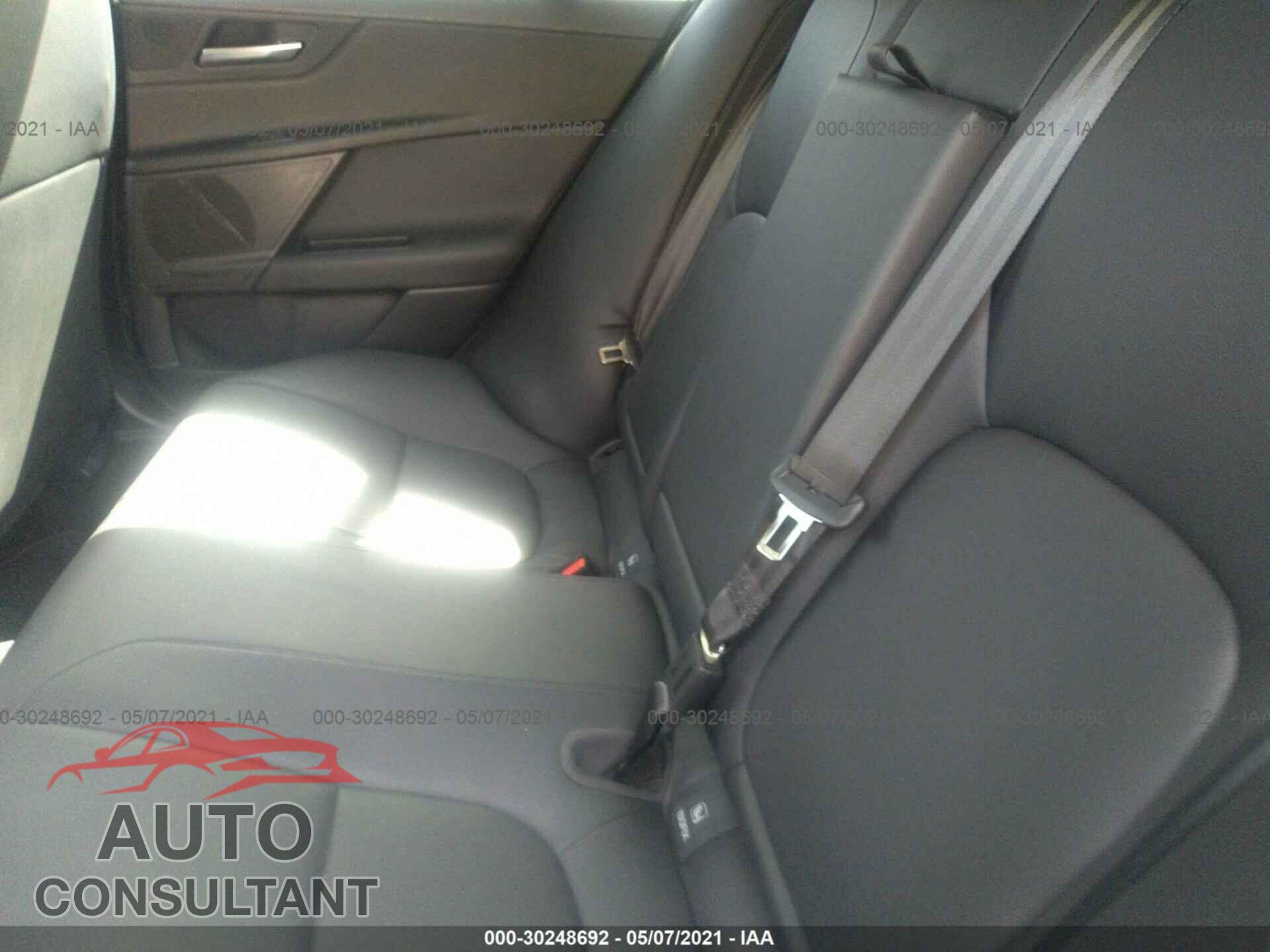 JAGUAR XE 2017 - SAJAJ4BV3HA971146