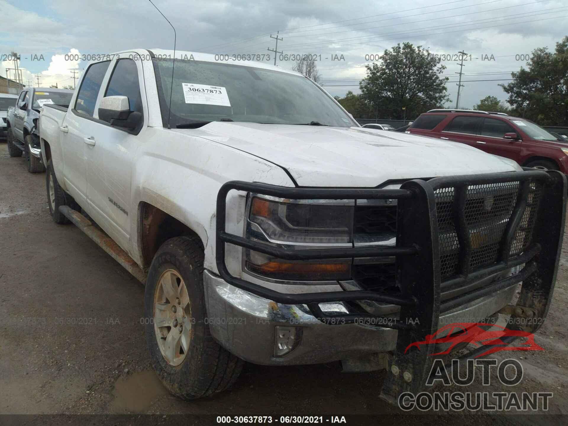 CHEVROLET SILVERADO 1500 2018 - 3GCUKREC0JG466799