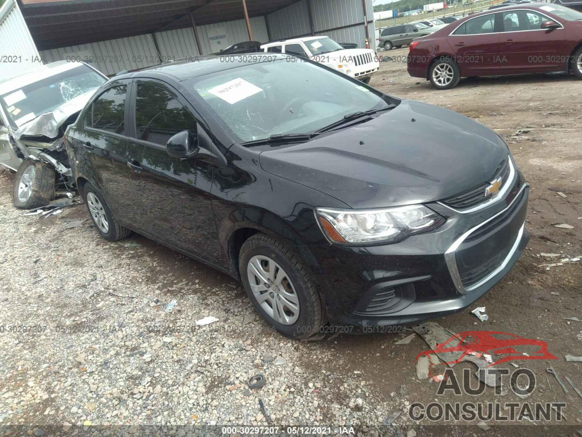 CHEVROLET SONIC 2017 - 1G1JB5SHXH4138964