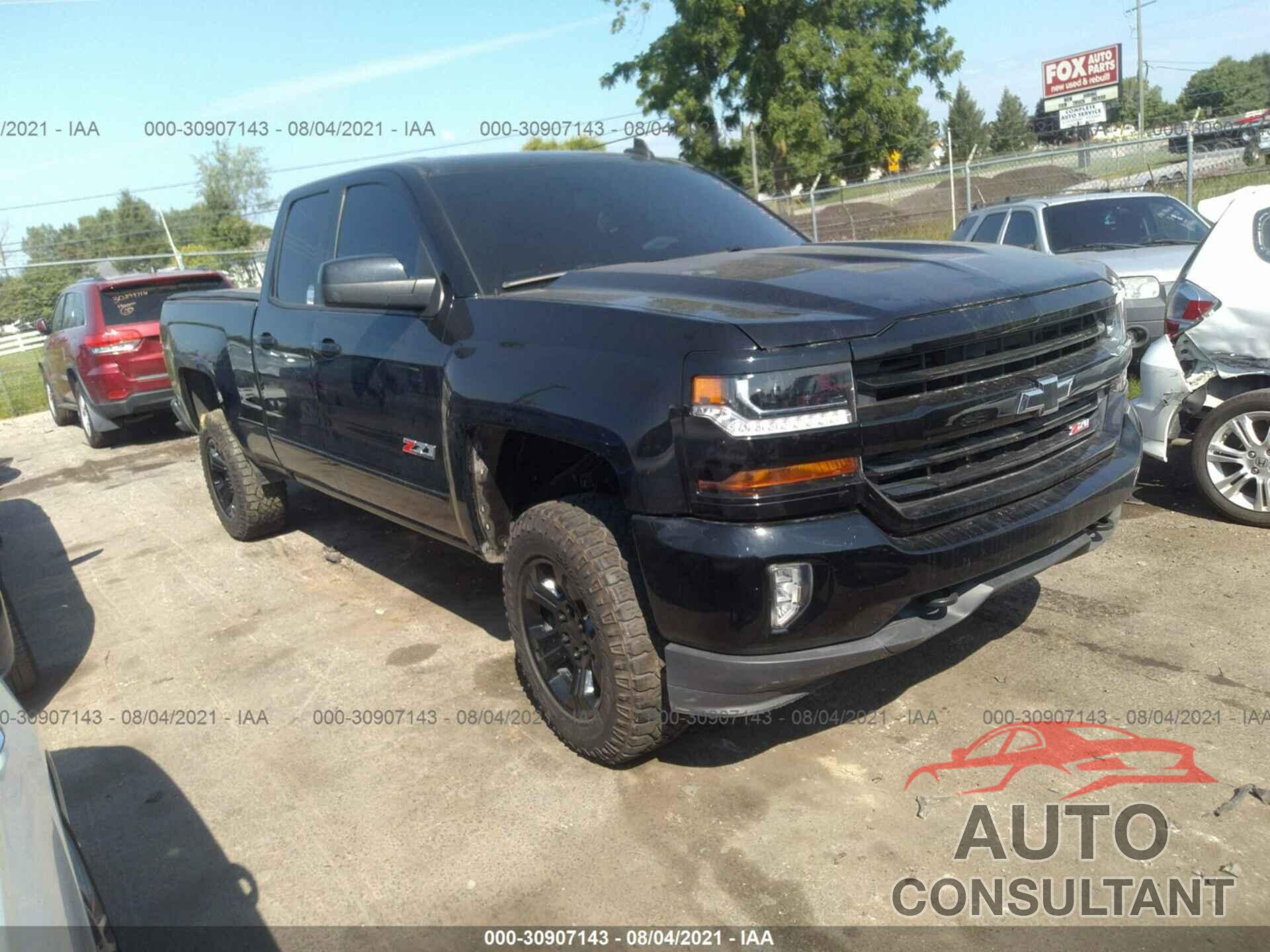 CHEVROLET SILVERADO 1500 2018 - 1GCVKREC2JZ223581