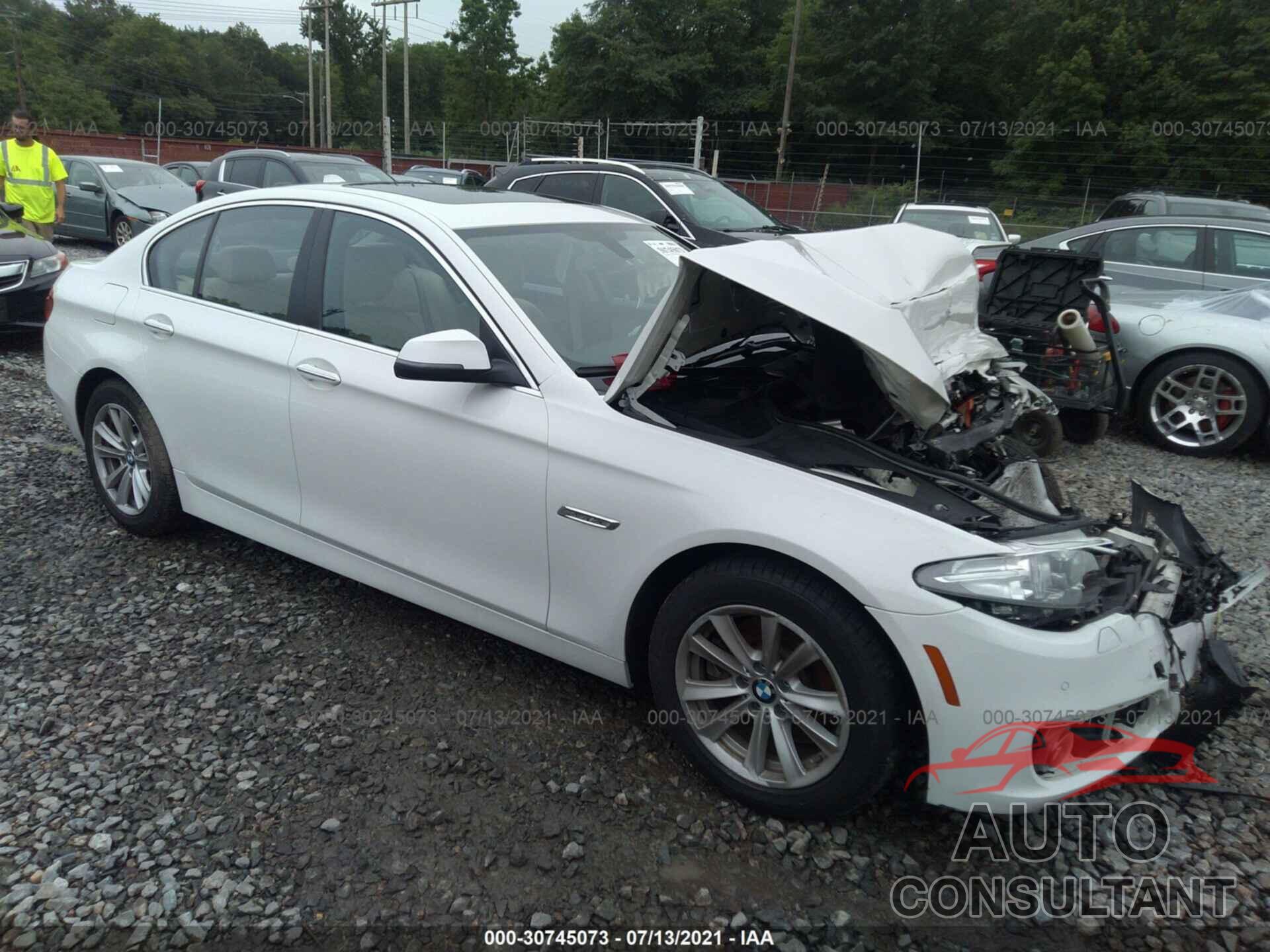 BMW 5 SERIES 2016 - WBA5A7C54GG643033