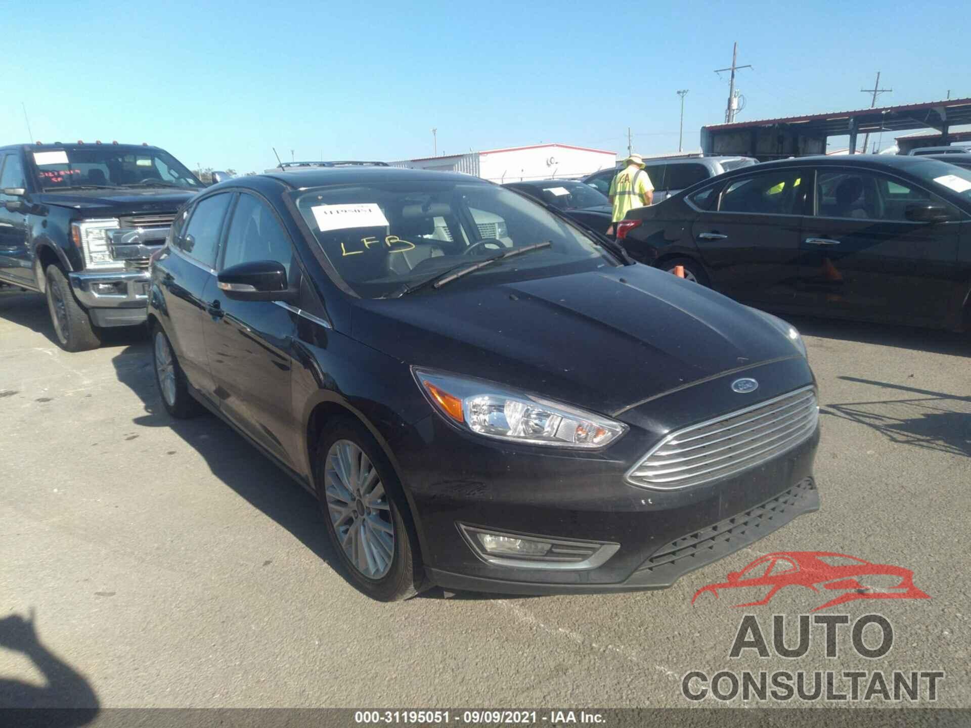 FORD FOCUS 2018 - 1FADP3N25JL247156