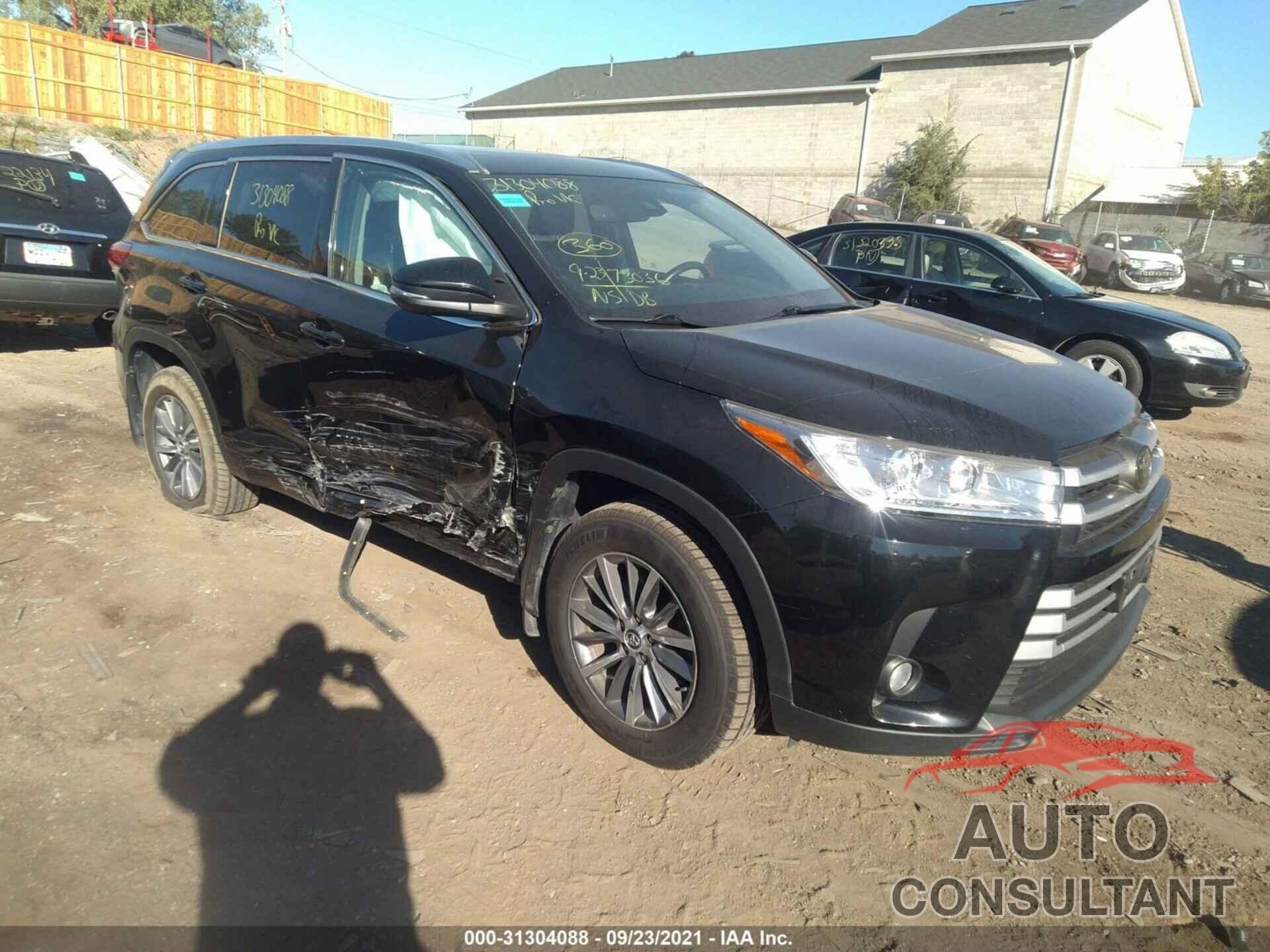 TOYOTA HIGHLANDER 2018 - 5TDJZRFH8JS536480