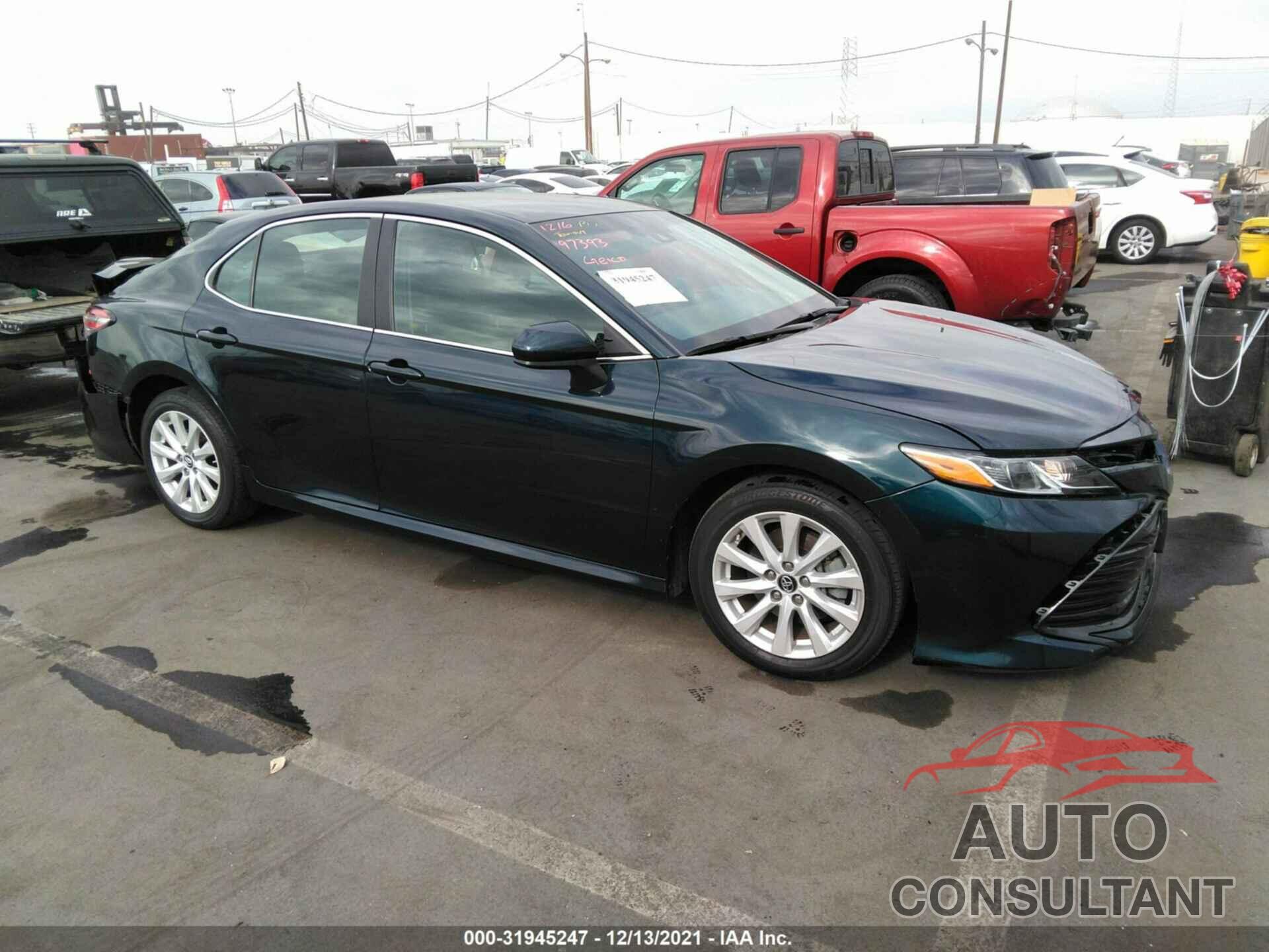 TOYOTA CAMRY 2018 - 4T1B11HK2JU654263