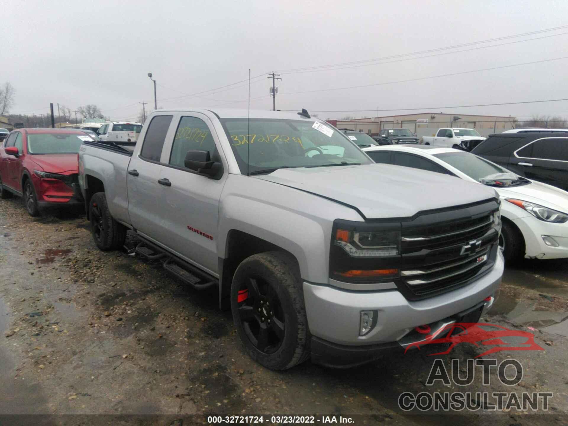 CHEVROLET SILVERADO 1500 2018 - 1GCVKREC5JZ206659