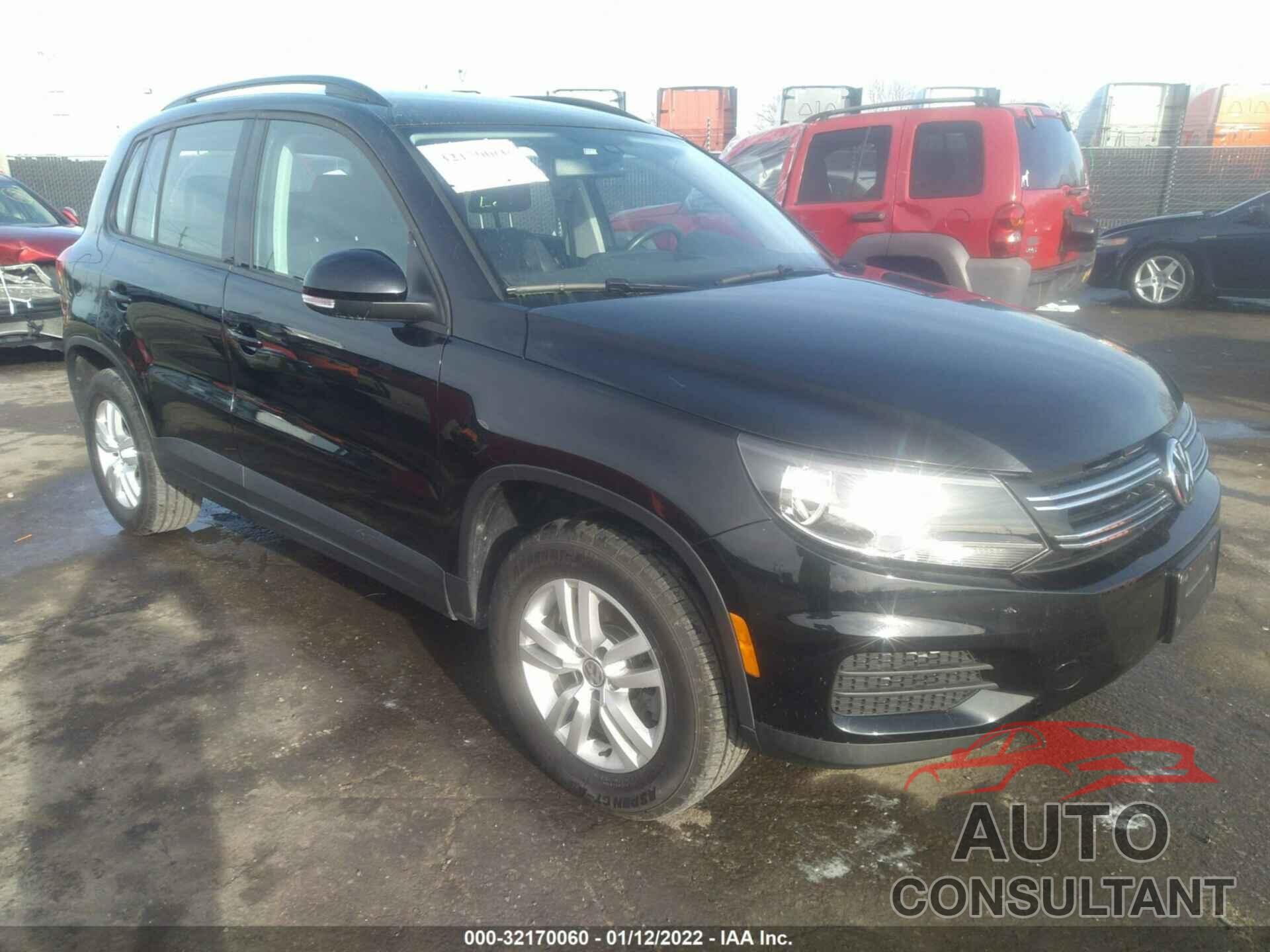 VOLKSWAGEN TIGUAN 2016 - WVGAV7AXXGW565868