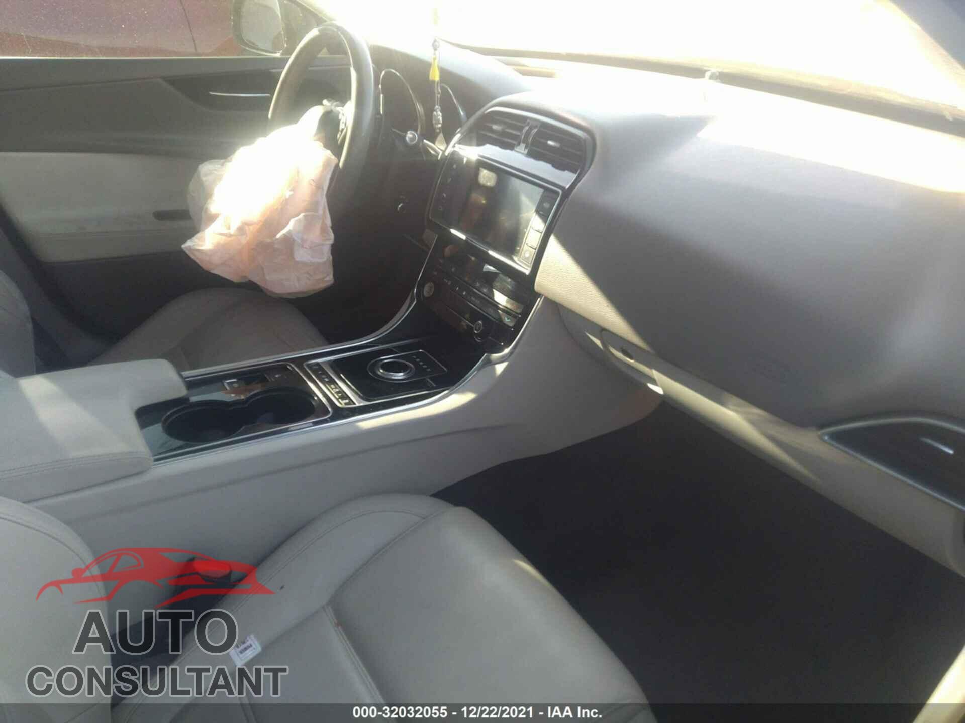 JAGUAR XE 2017 - SAJAE4BVXHA951108