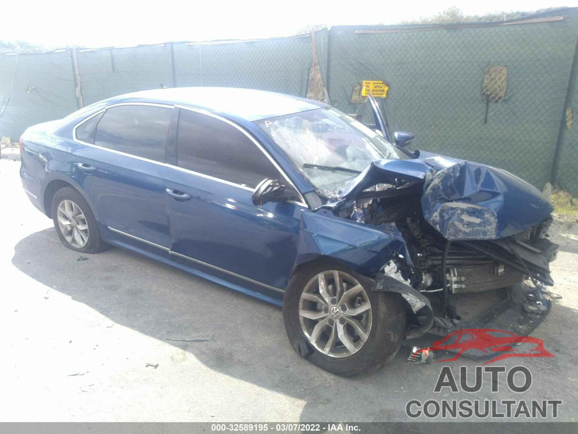VOLKSWAGEN PASSAT 2017 - 1VWAT7A36HC066900