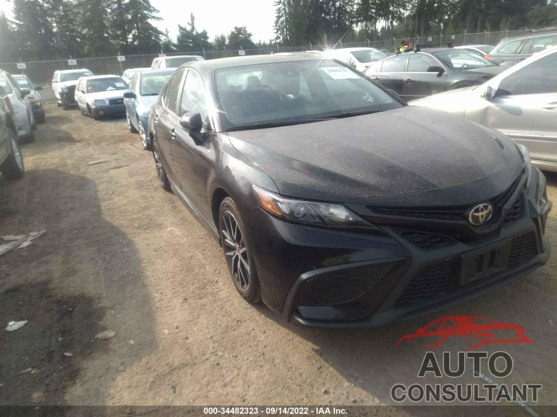 TOYOTA CAMRY 2021 - 4T1G11AK6MU520442