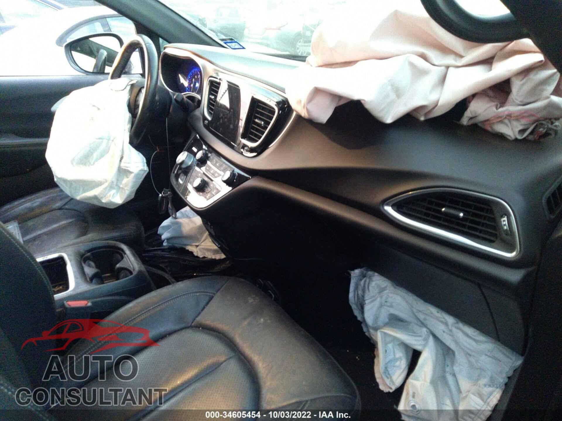 CHRYSLER PACIFICA 2019 - 2C4RC1EG6KR733124