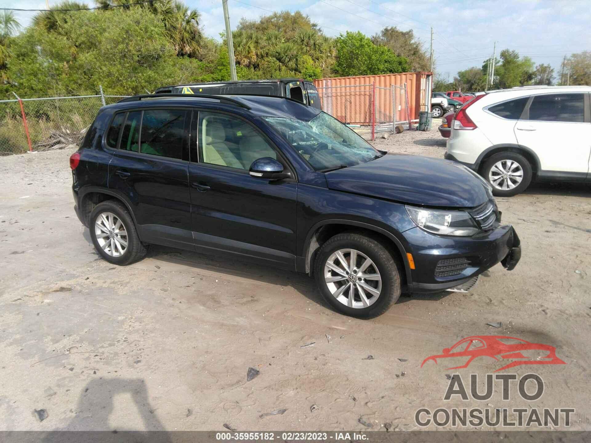 VOLKSWAGEN TIGUAN 2015 - WVGAV7AX9FW561941