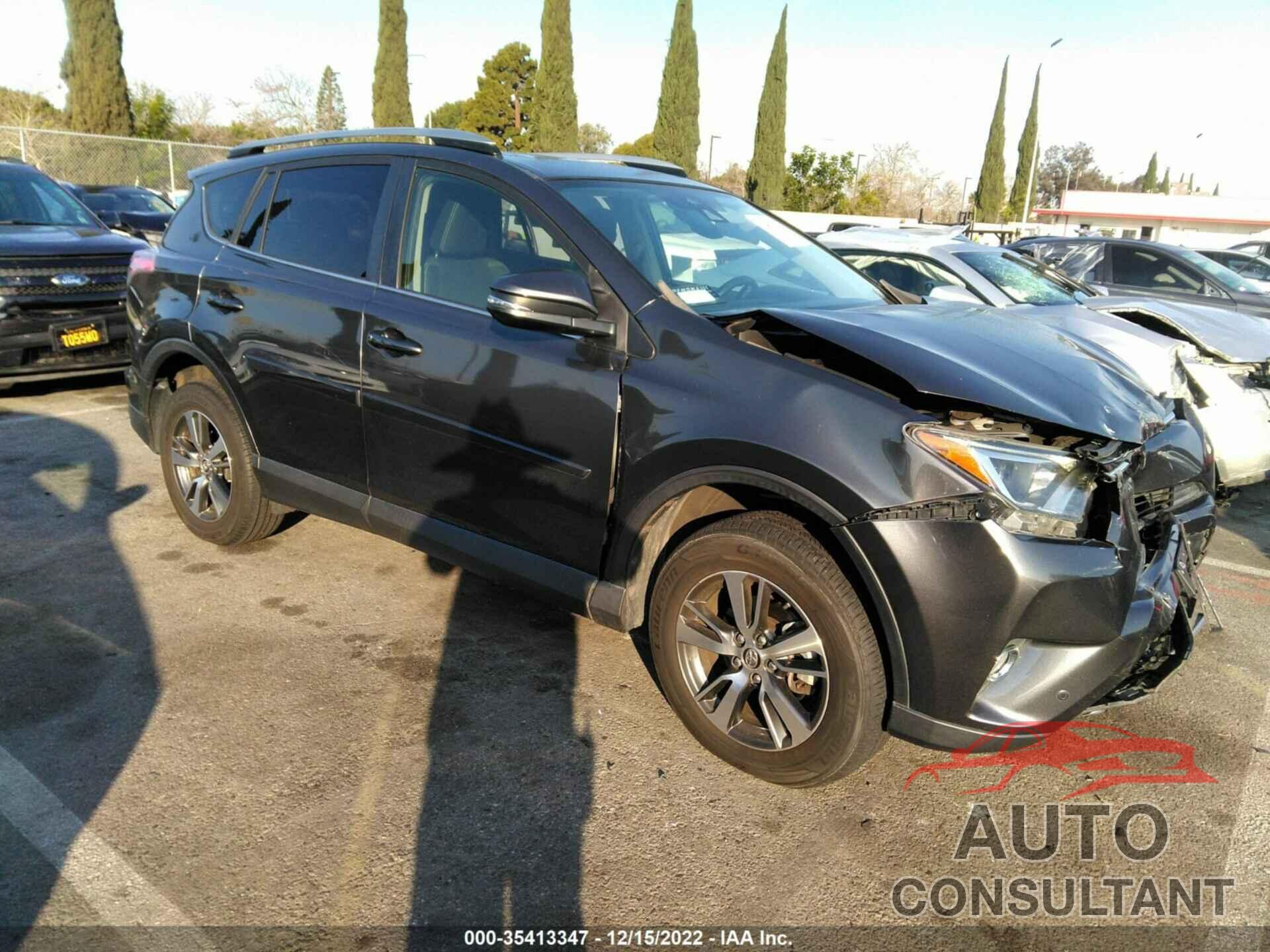 TOYOTA RAV4 2017 - JTMWFREV9HJ110908