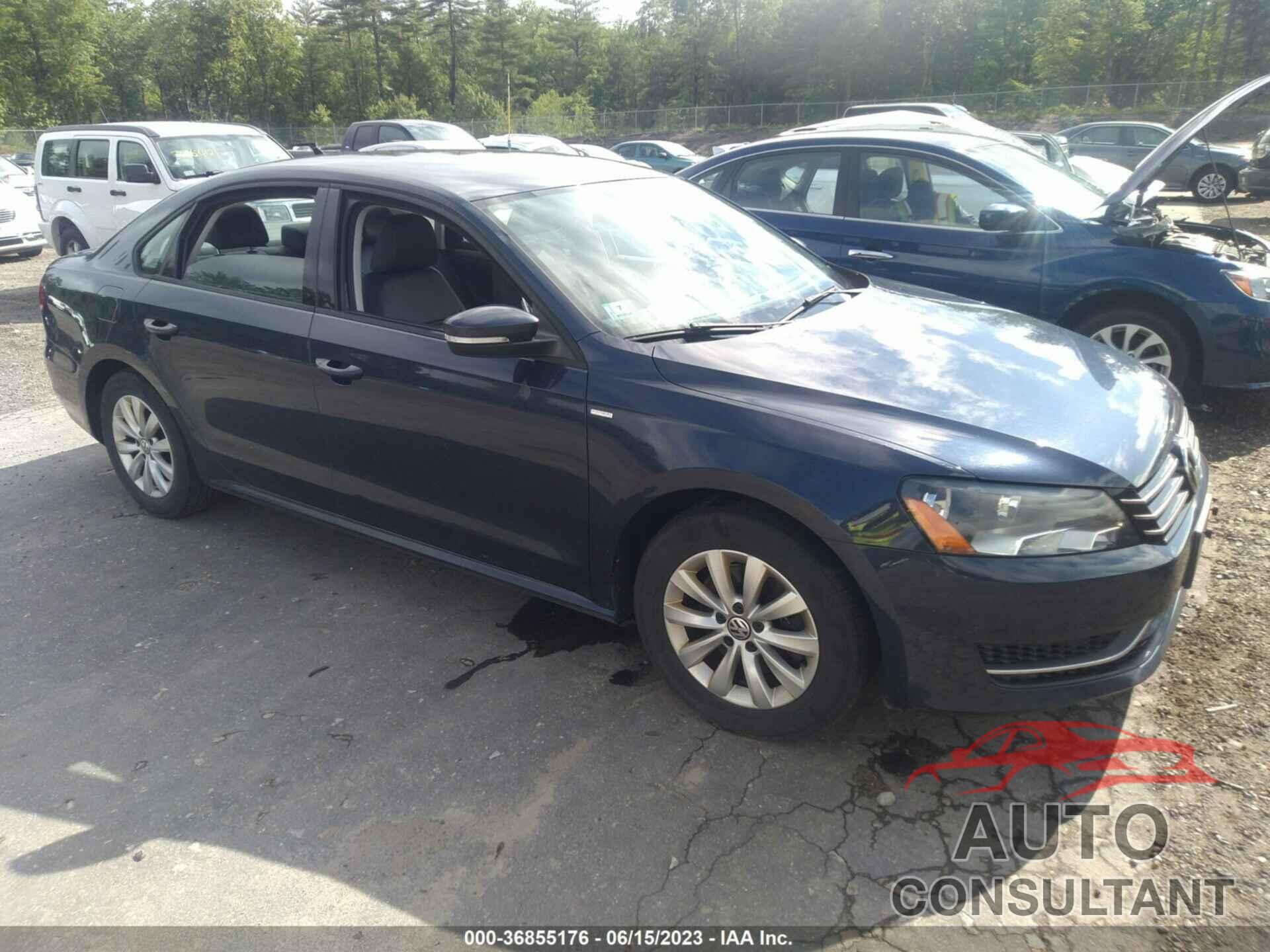 VOLKSWAGEN PASSAT 2015 - 1VWAT7A38FC076275