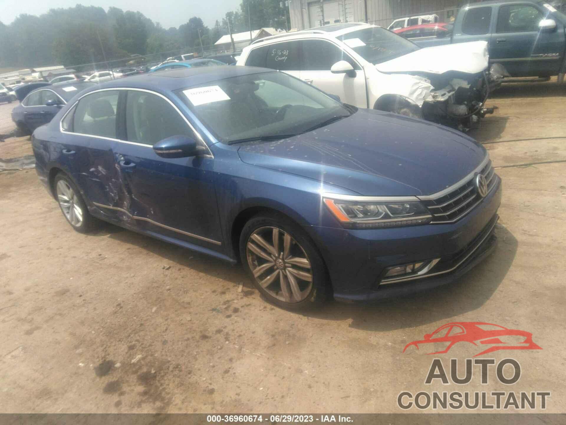 VOLKSWAGEN PASSAT 2017 - 1VWGT7A35HC080555