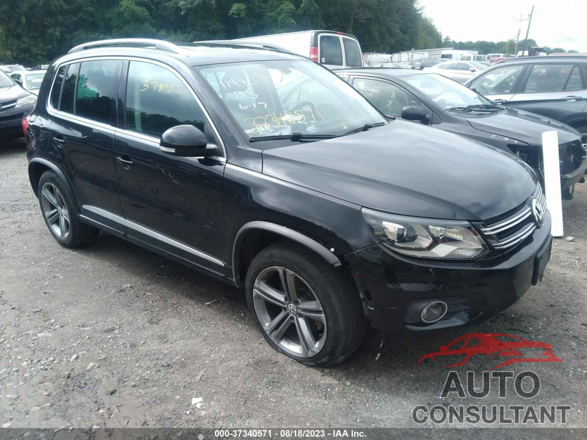 VOLKSWAGEN TIGUAN 2017 - WVGUV7AX5HK013264