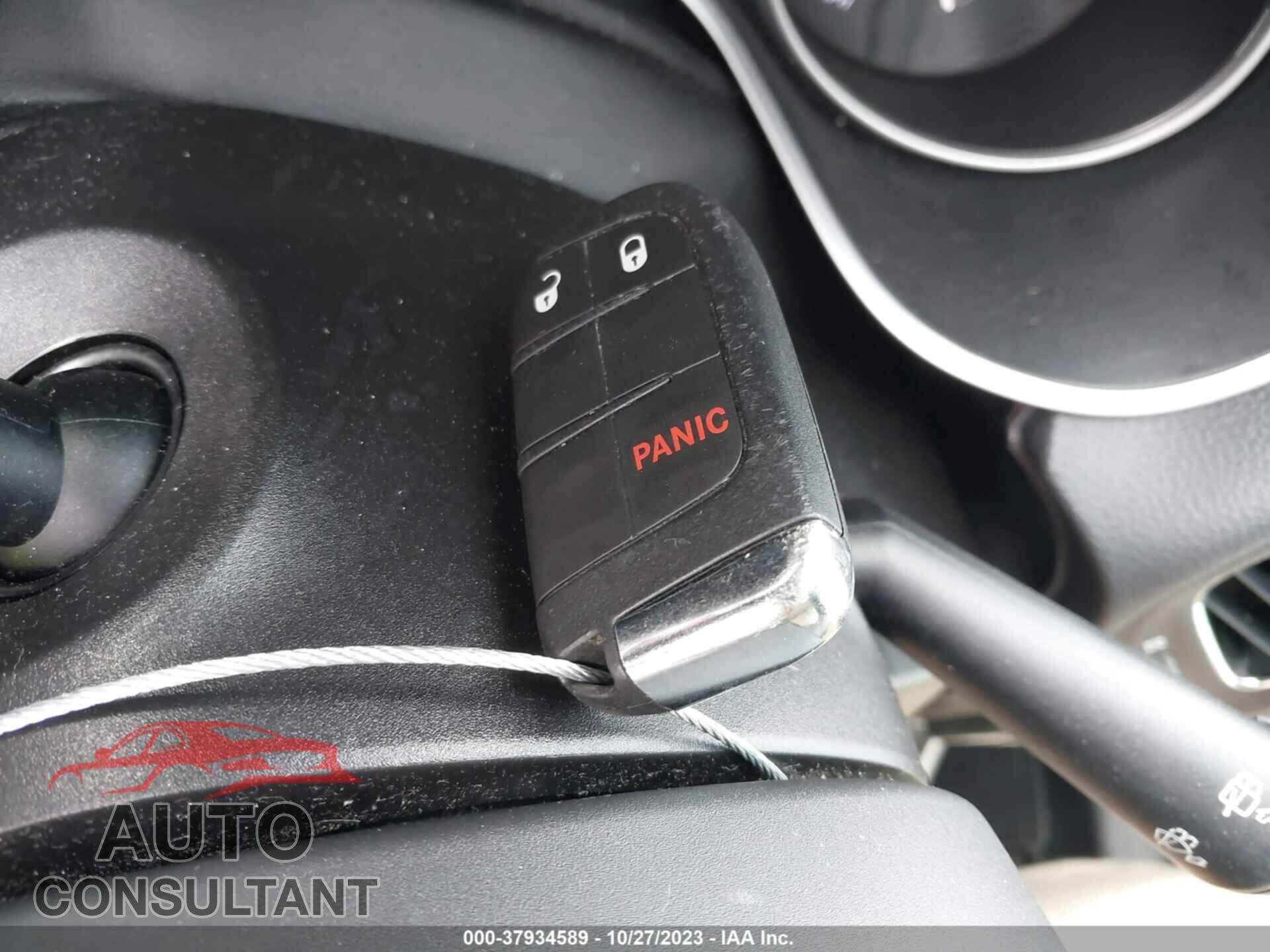 JEEP COMPASS 2019 - 3C4NJCAB4KT797248