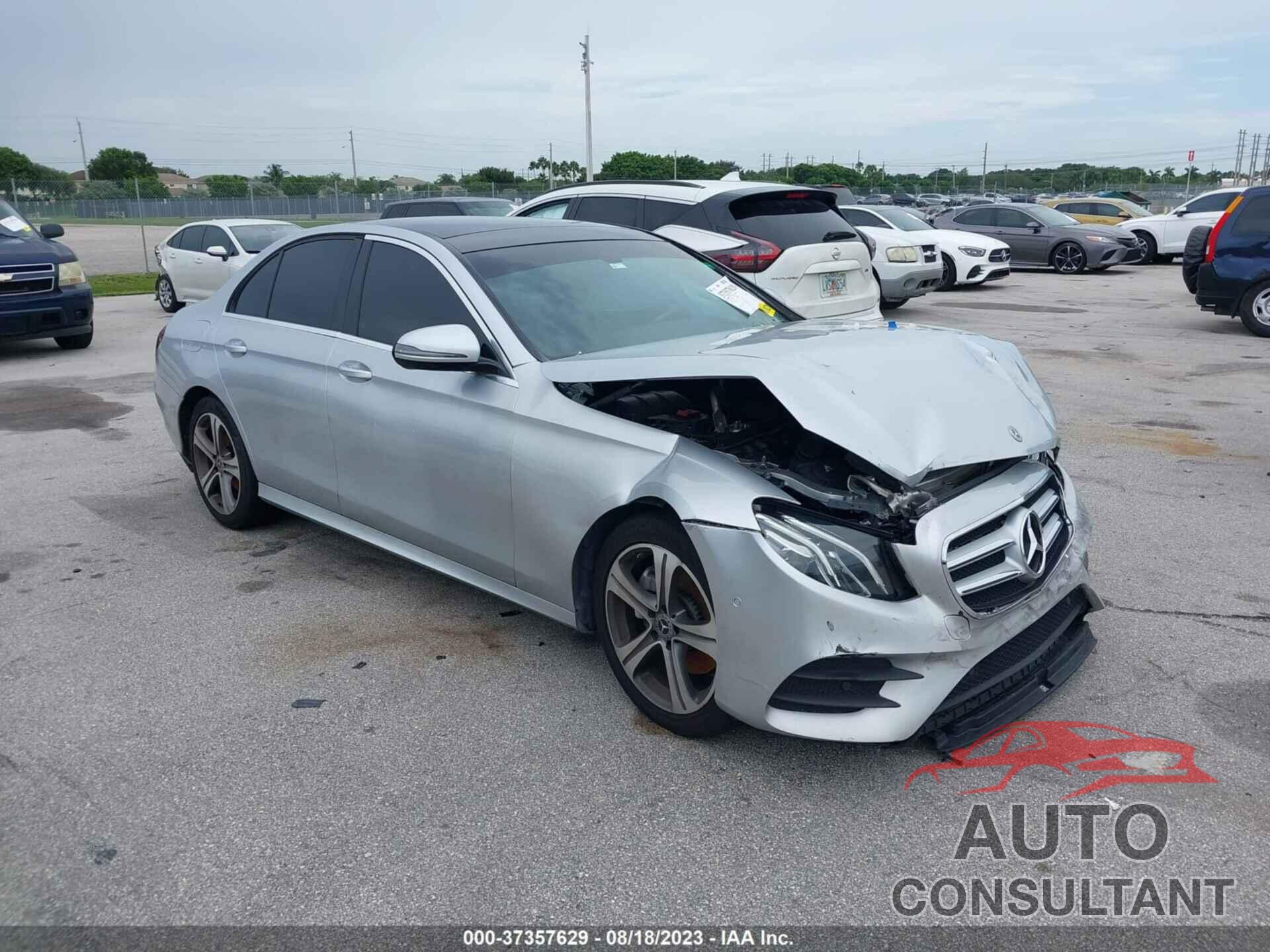 MERCEDES-BENZ E-CLASS 2018 - WDDZF4KB5JA370812
