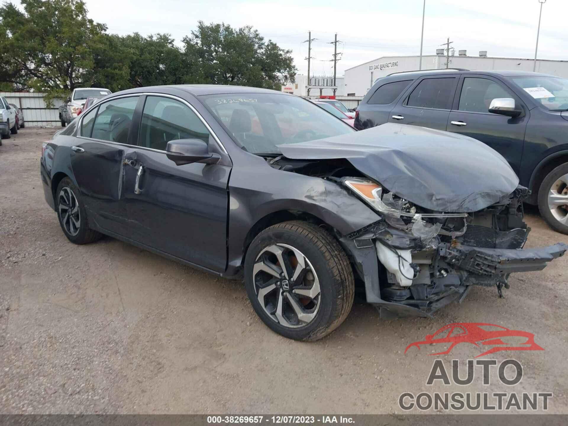 HONDA ACCORD 2017 - 1HGCR2F87HA153073