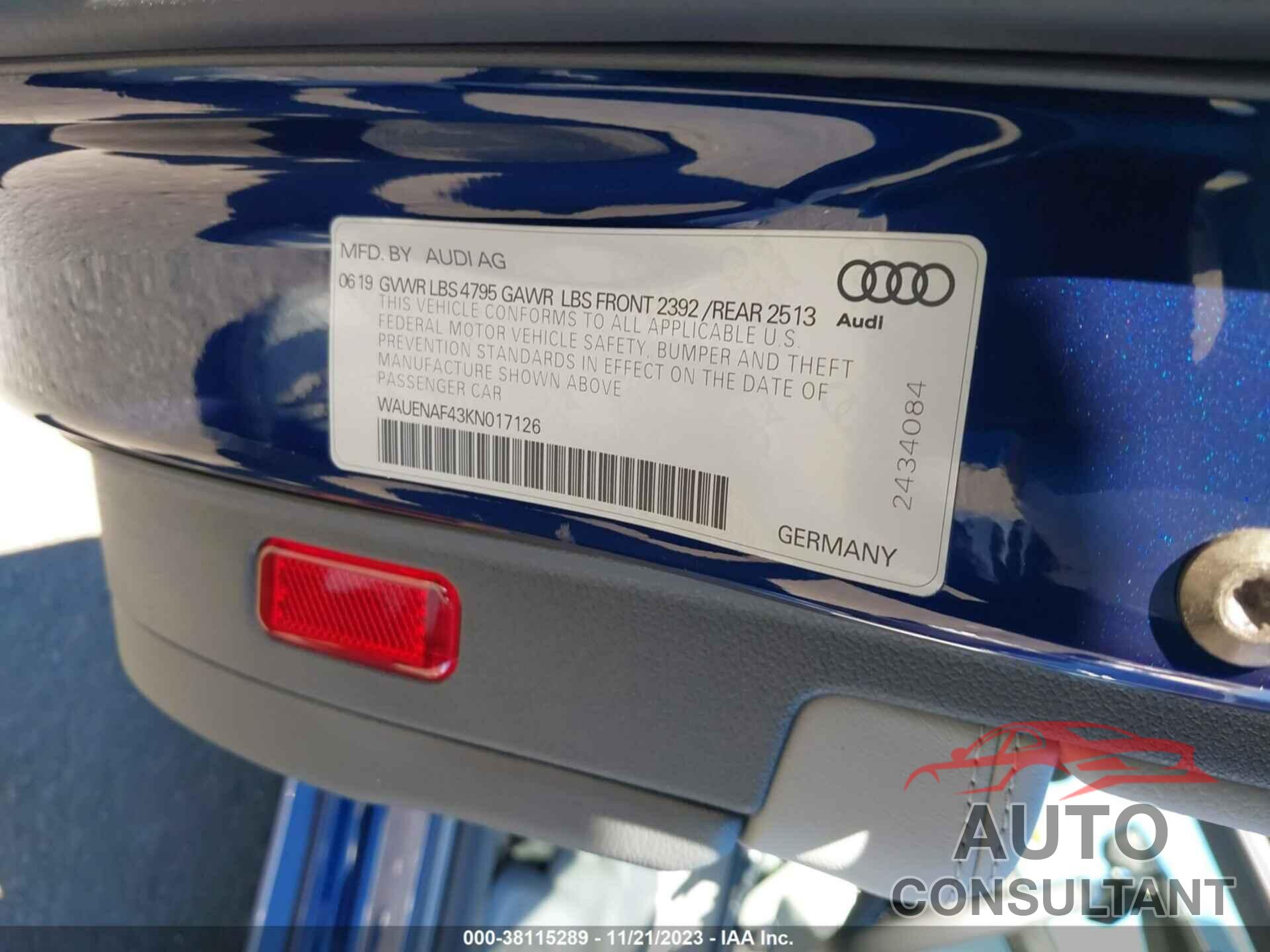 AUDI A4 2019 - WAUENAF43KN017126