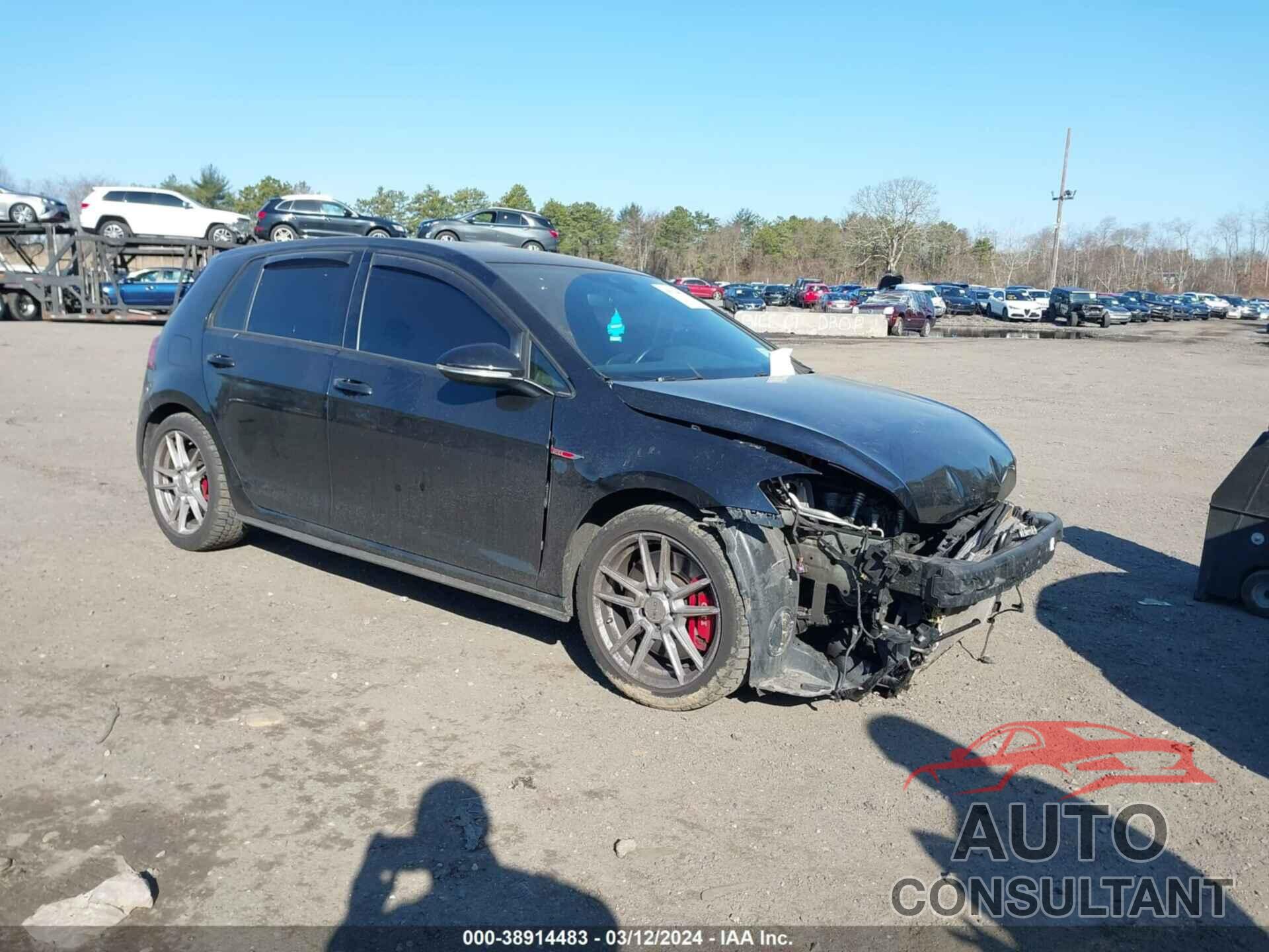 VOLKSWAGEN GOLF GTI 2018 - 3VW547AU7JM263876