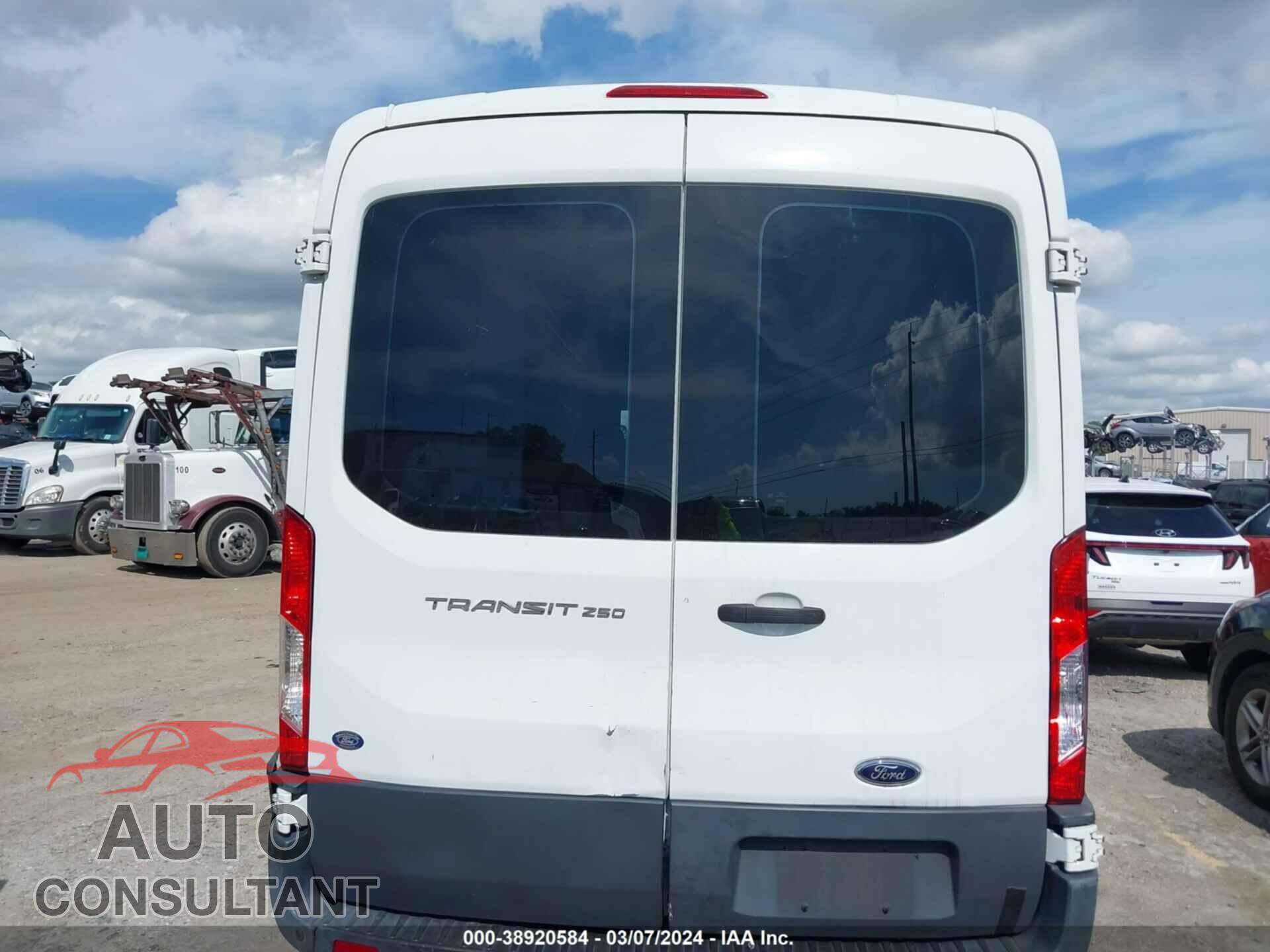 FORD TRANSIT-250 2015 - 1FTNR1CM2FKB18144