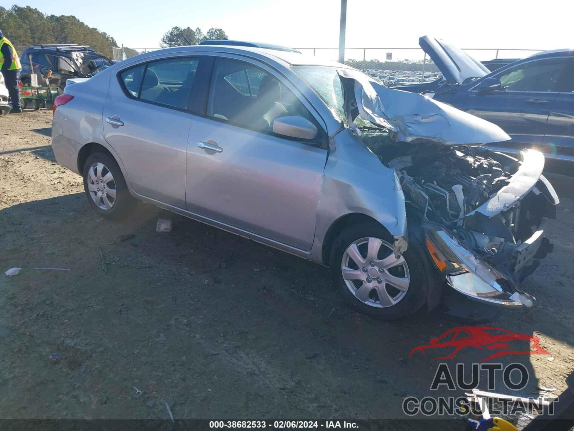 NISSAN VERSA 2016 - 3N1CN7AP3GL828773