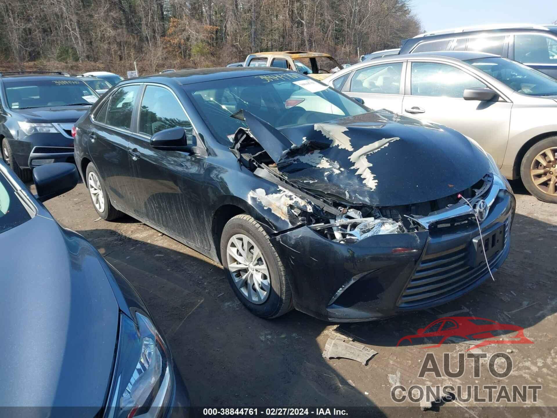TOYOTA CAMRY 2016 - 4T4BF1FK2GR535034