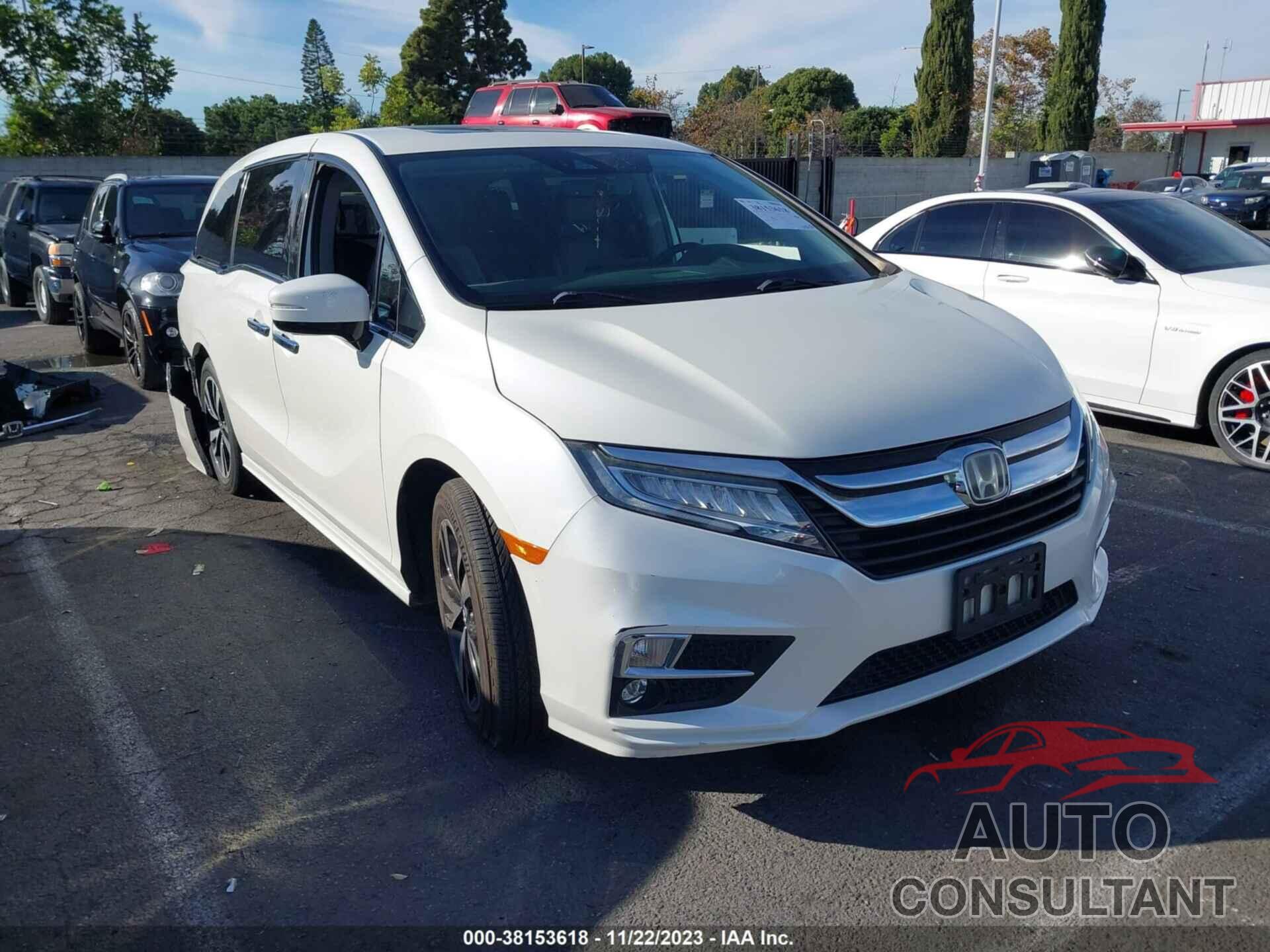 HONDA ODYSSEY 2018 - 5FNRL6H97JB022665