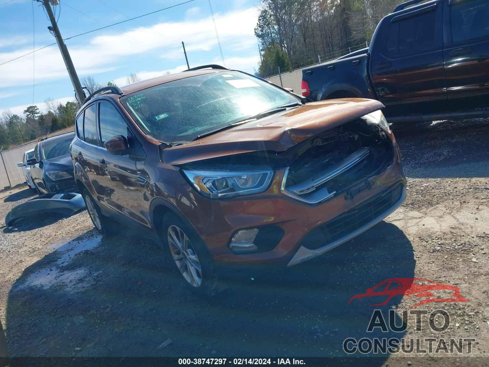 FORD ESCAPE 2017 - 1FMCU0GD2HUB14110