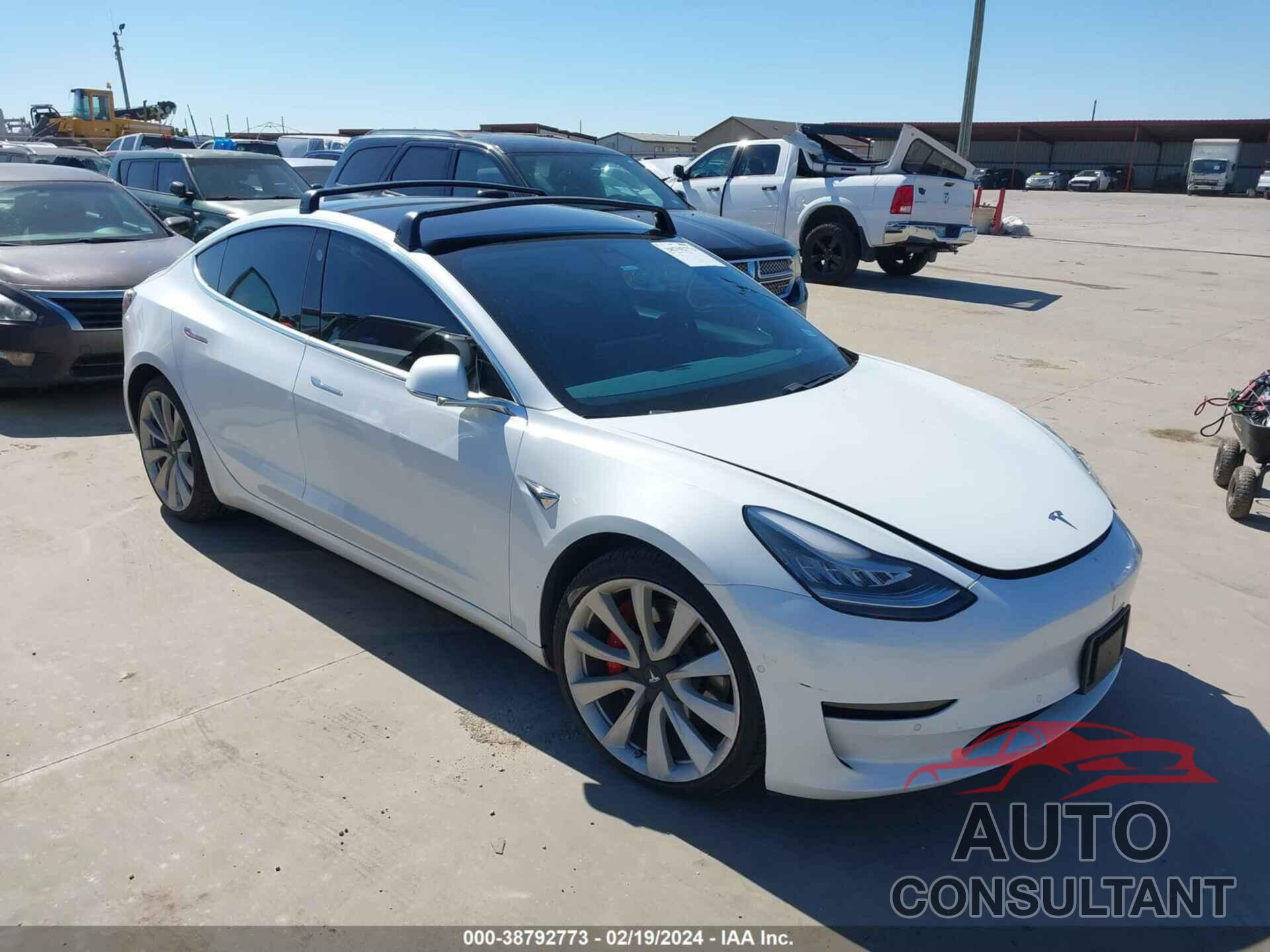 TESLA MODEL 3 2019 - 5YJ3E1EB4KF427409