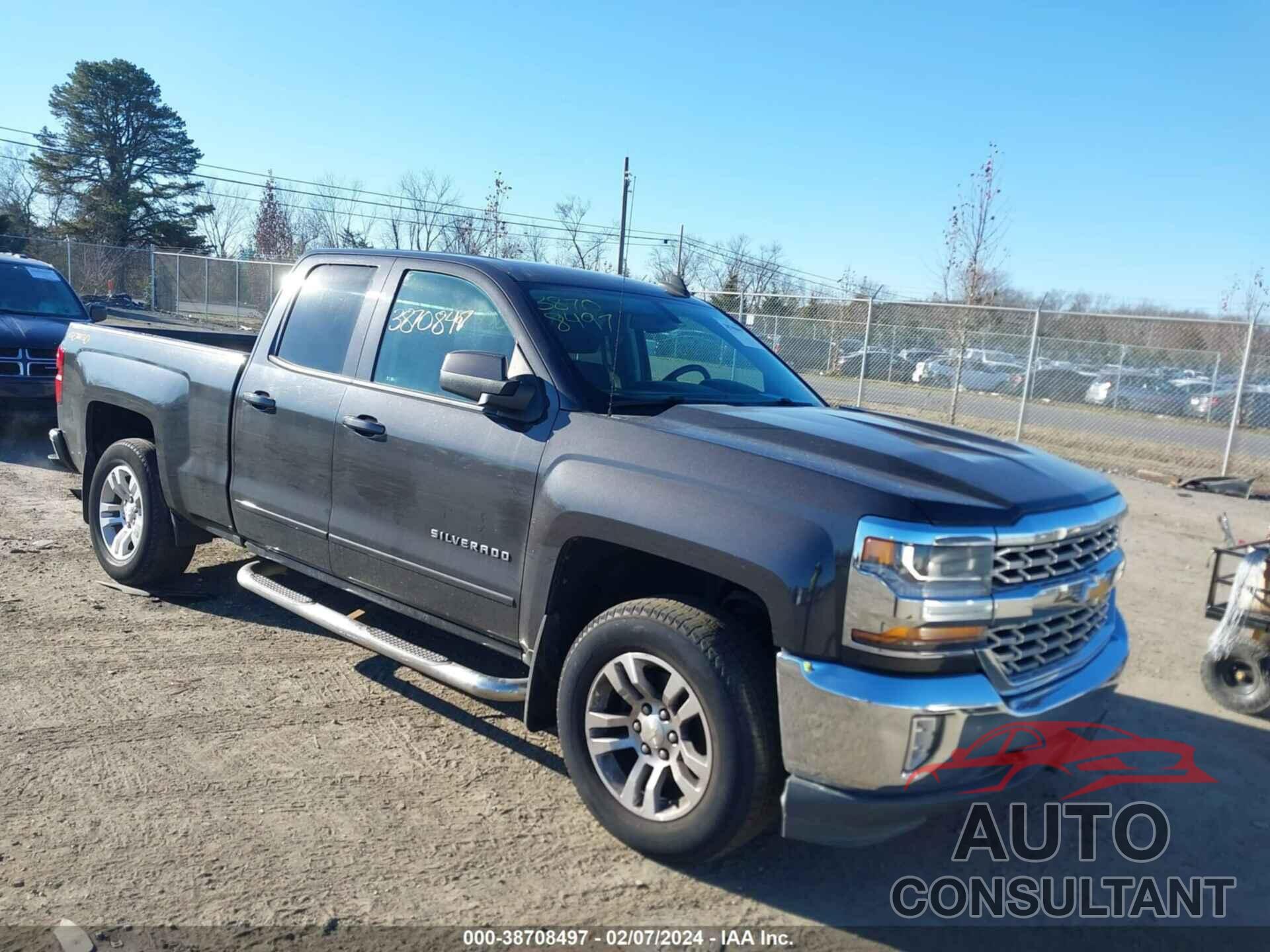 CHEVROLET SILVERADO 1500 2016 - 1GCVKREC1GZ211074