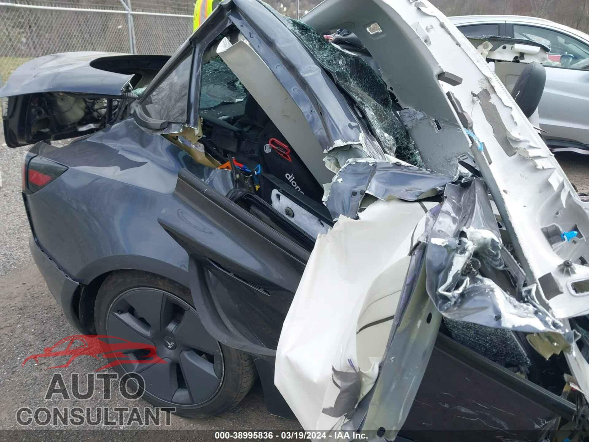 TESLA MODEL 3 2023 - 5YJ3E1EB5PF470695