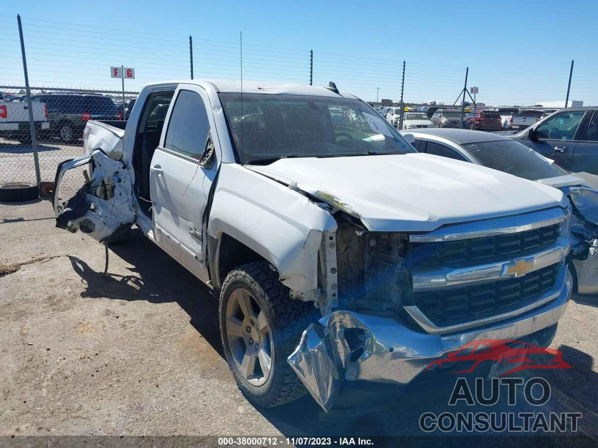 CHEVROLET SILVERADO 2018 - 3GCUKREC6JG455841