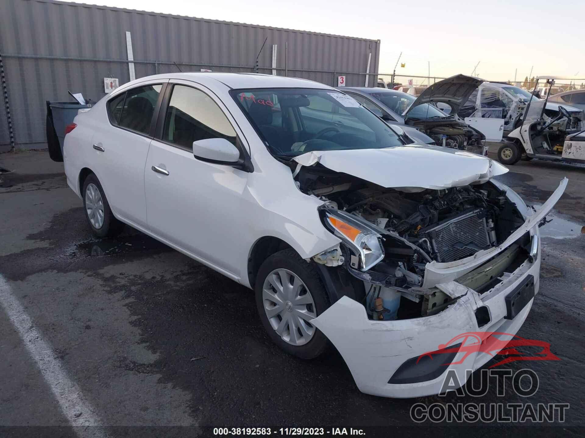 NISSAN VERSA 2018 - 3N1CN7AP3JL870495