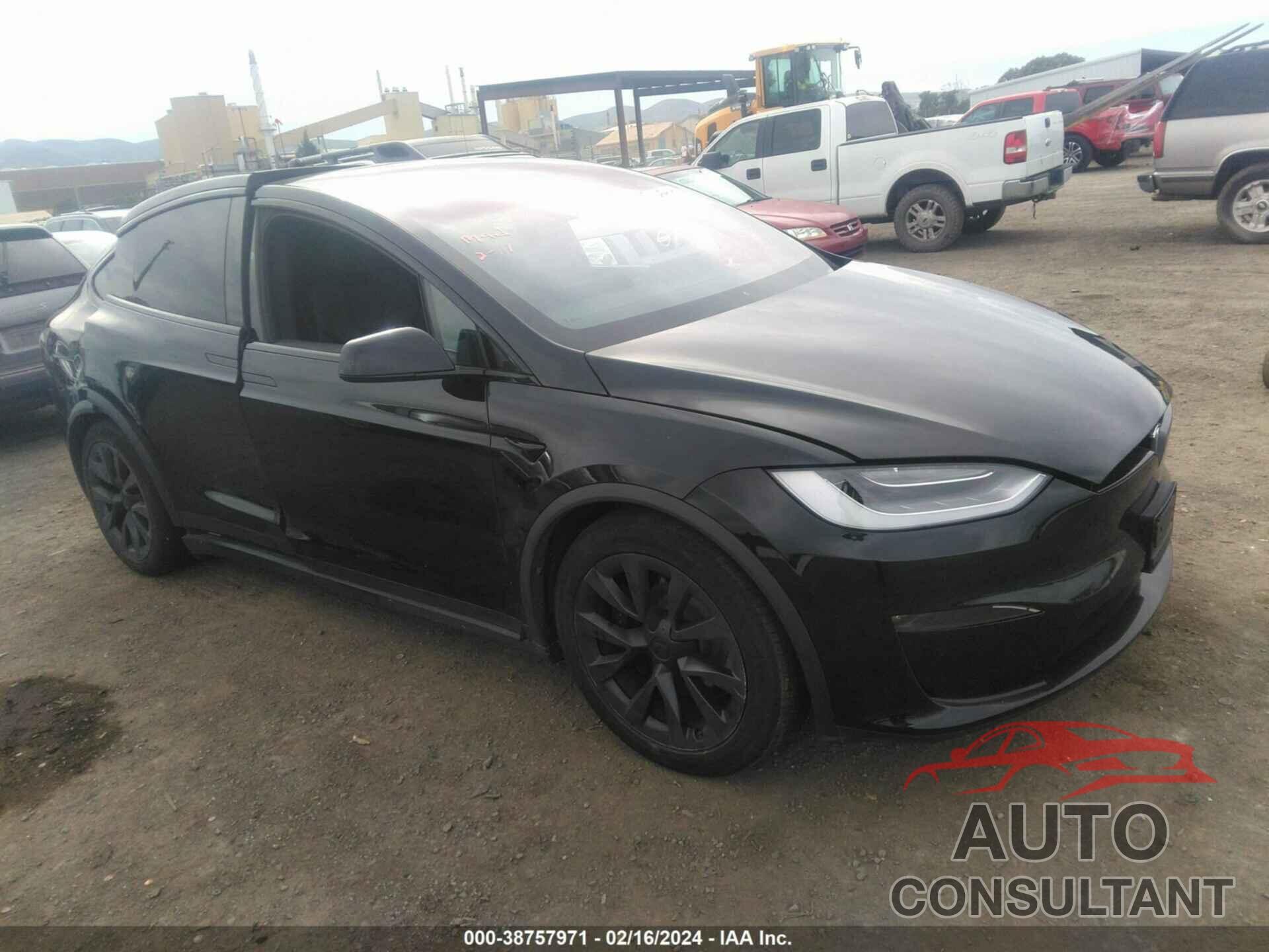 TESLA MODEL X 2023 - 7SAXCAE54PF377526