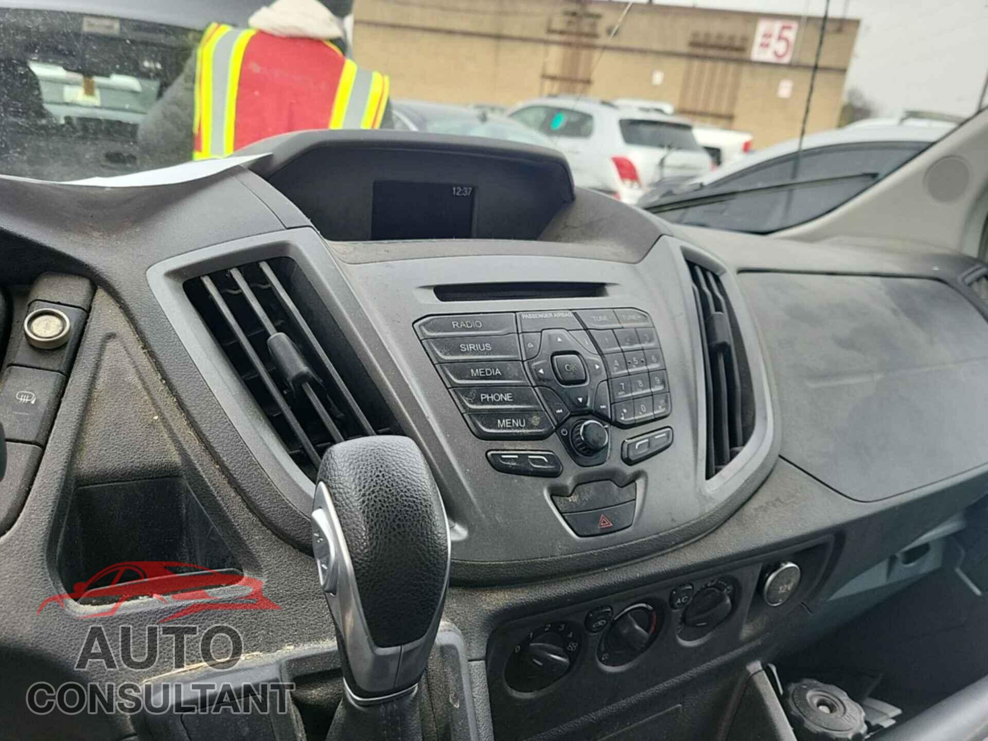 FORD TRANSIT 2016 - 1FTYR2CM4GKB48976