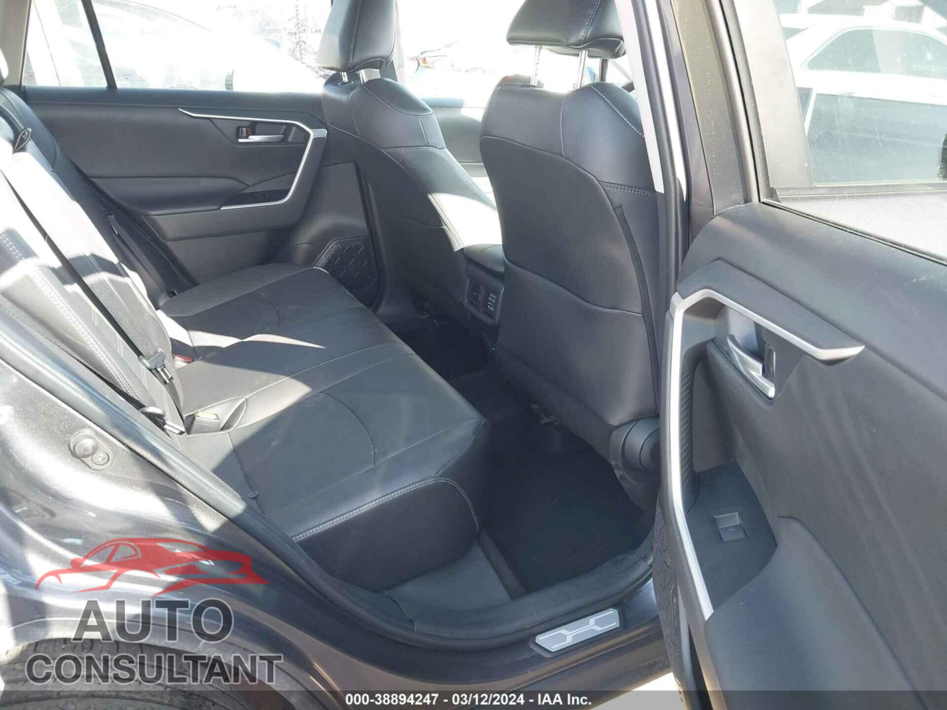 TOYOTA RAV4 2023 - 2T3C1RFV6PC236113