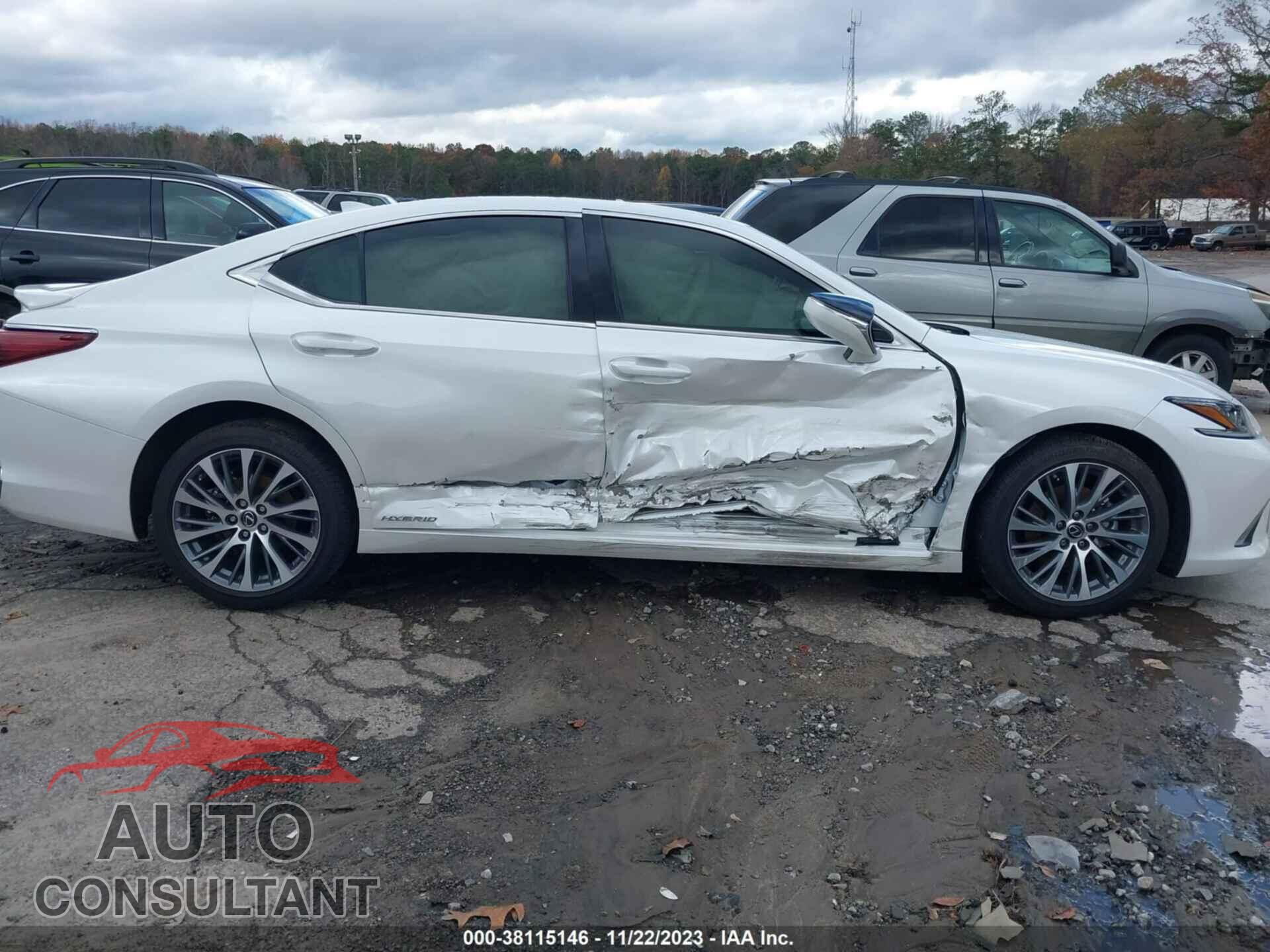LEXUS ES 300H 2021 - 58ADA1C19MU012000