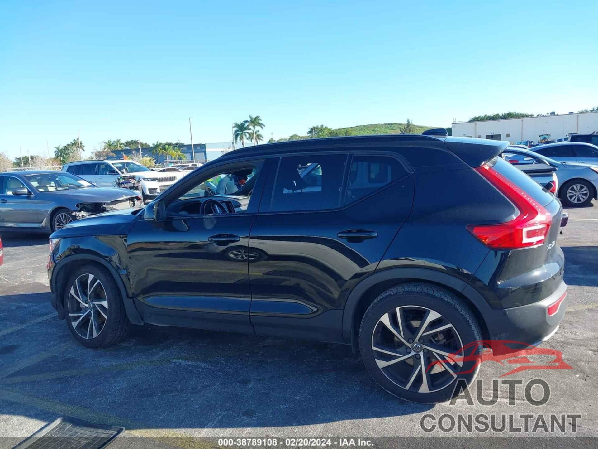 VOLVO XC40 2019 - YV4AC2HM1K2097289