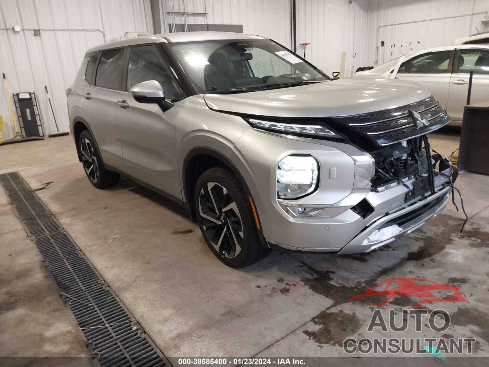 MITSUBISHI OUTLANDER 2023 - JA4J4UA89PZ013043