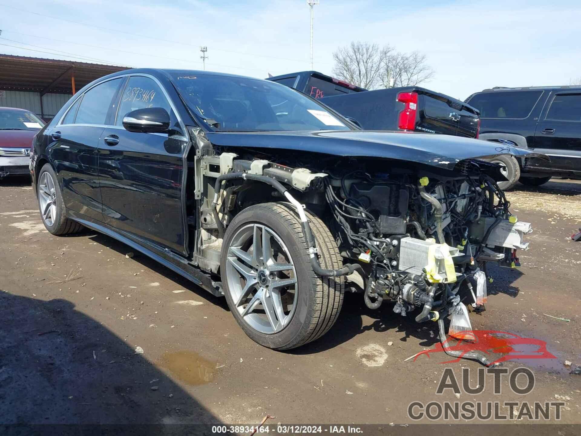 MERCEDES-BENZ S 560 2019 - WDDUG8GB4KA450126