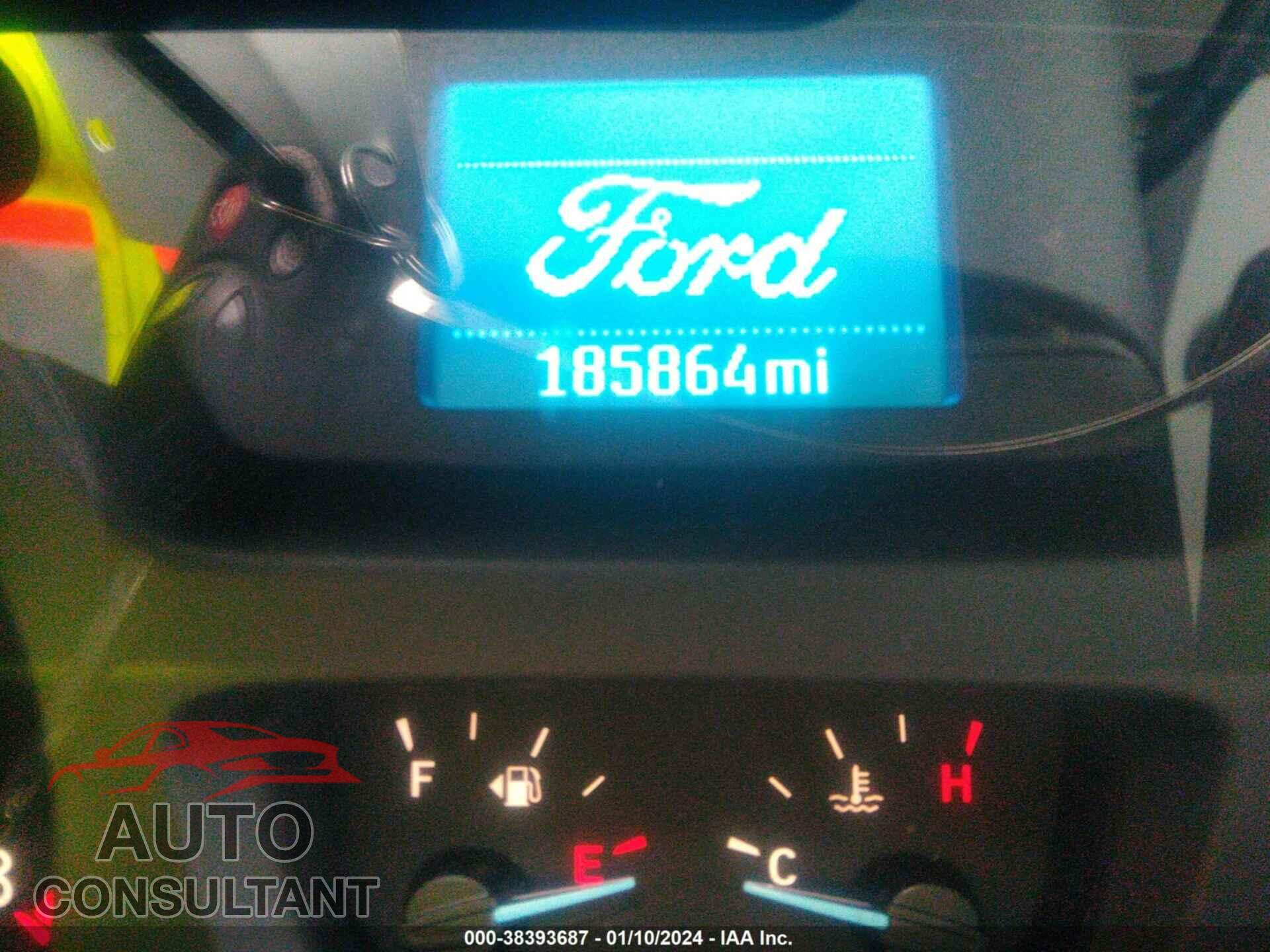 FORD TRANSIT-150 2017 - 1FTYE2YM4HKB55500