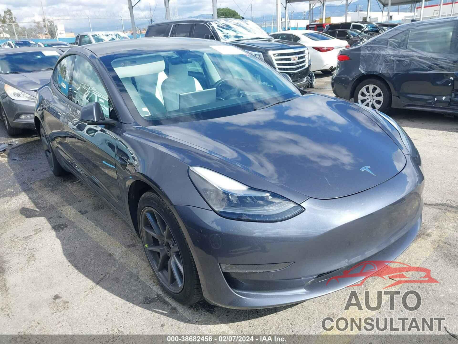 TESLA MODEL 3 2022 - 5YJ3E1EB1NF138542