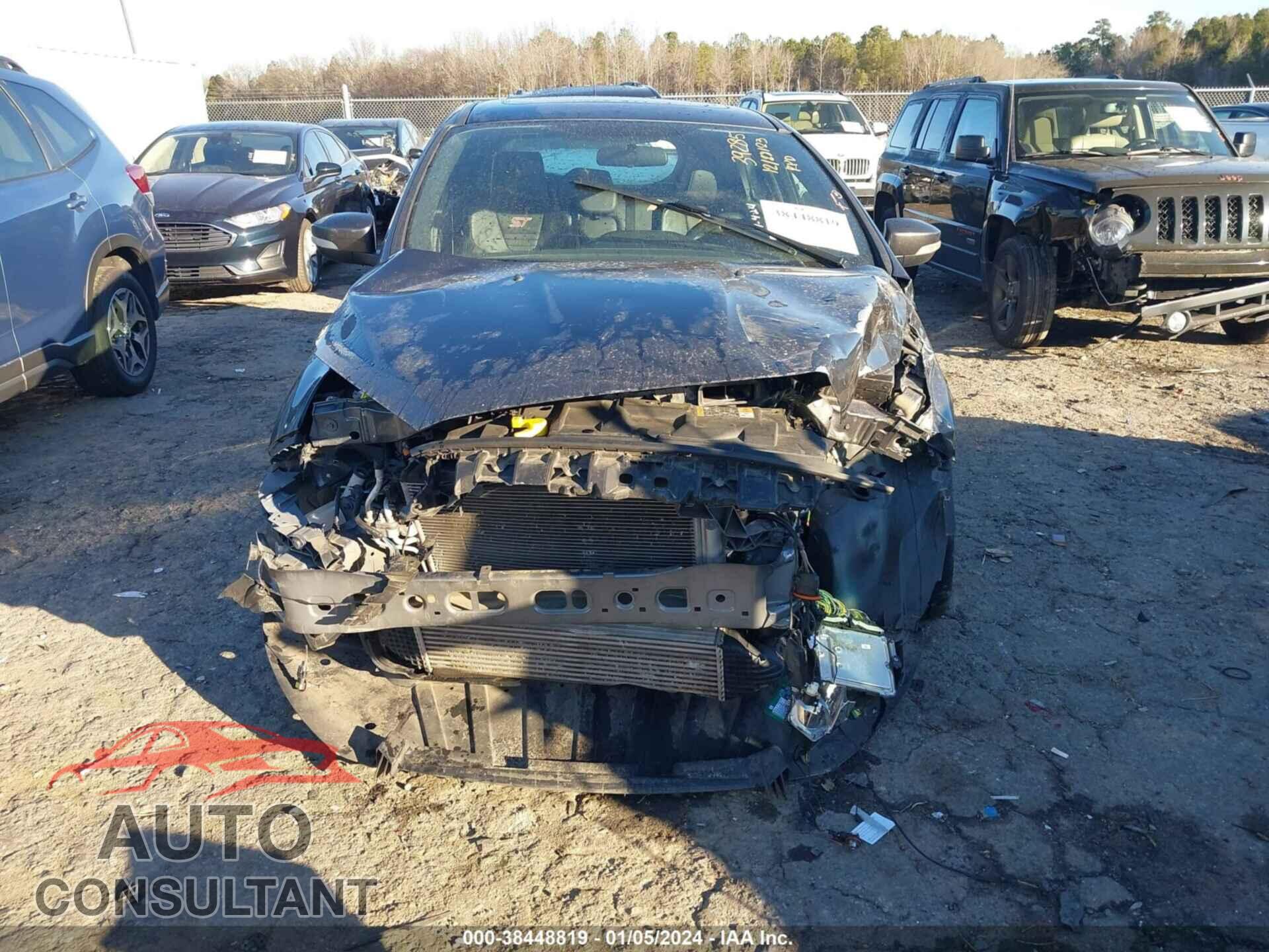 FORD FOCUS ST 2017 - 1FADP3L96HL201443