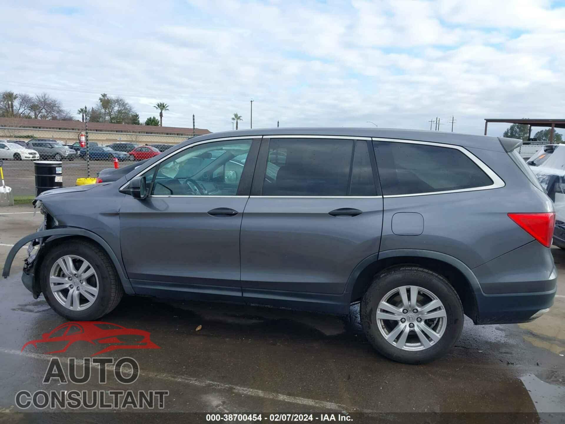 HONDA PILOT 2016 - 5FNYF5H18GB050233