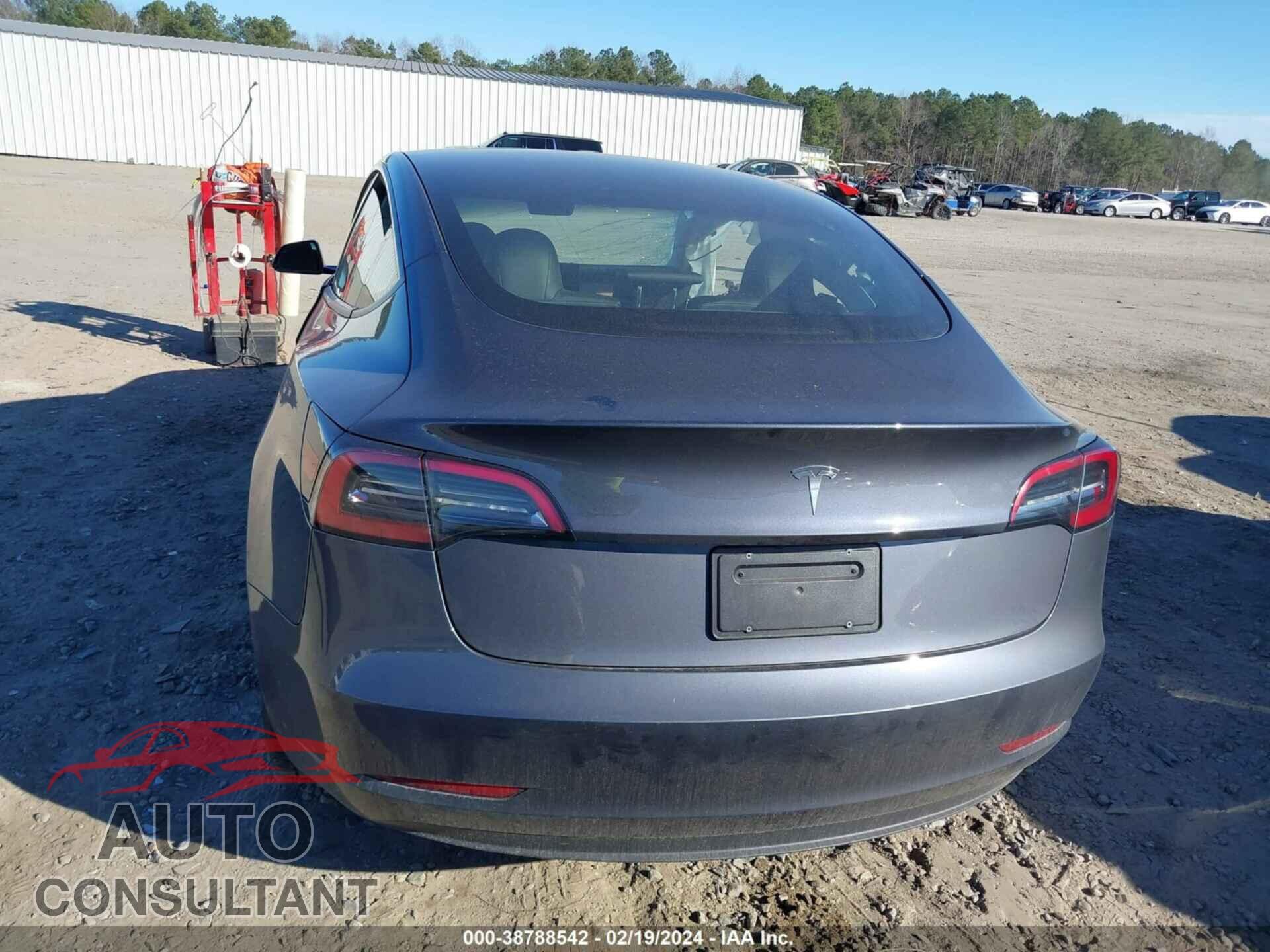 TESLA MODEL 3 2023 - 5YJ3E1EA3PF667260