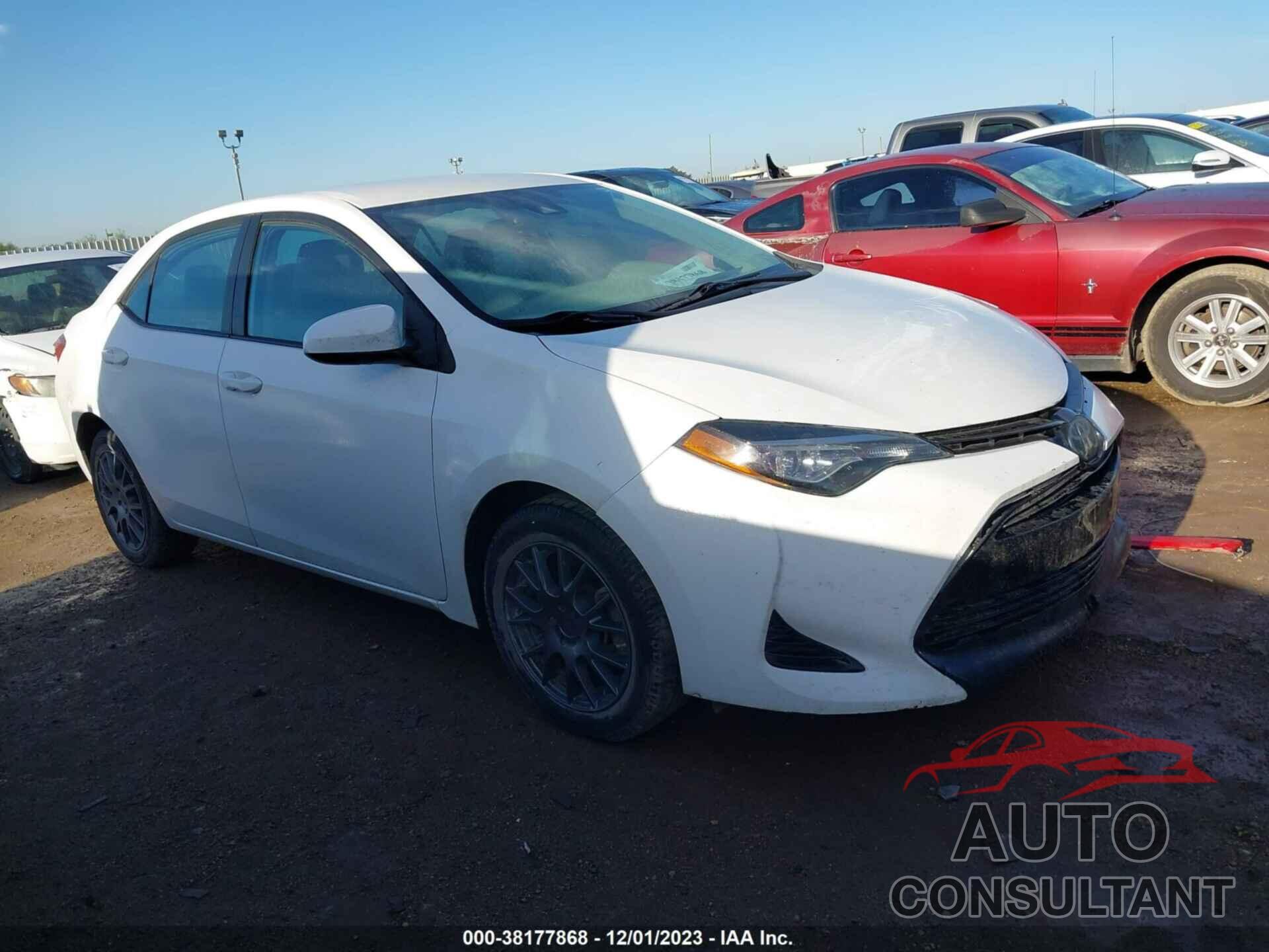 TOYOTA COROLLA 2018 - 5YFBURHE8JP760587