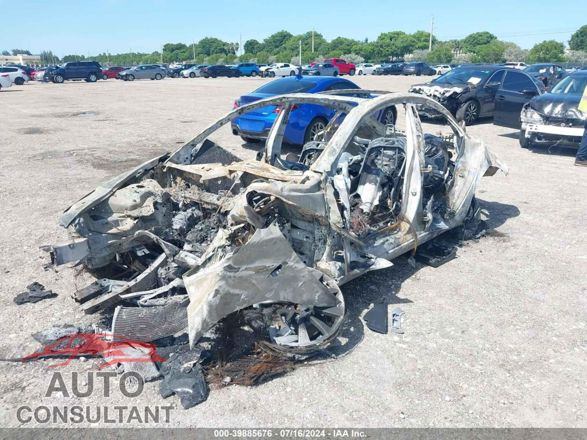 TESLA MODEL 3 2020 - 5YJ3E1EB2LF790843